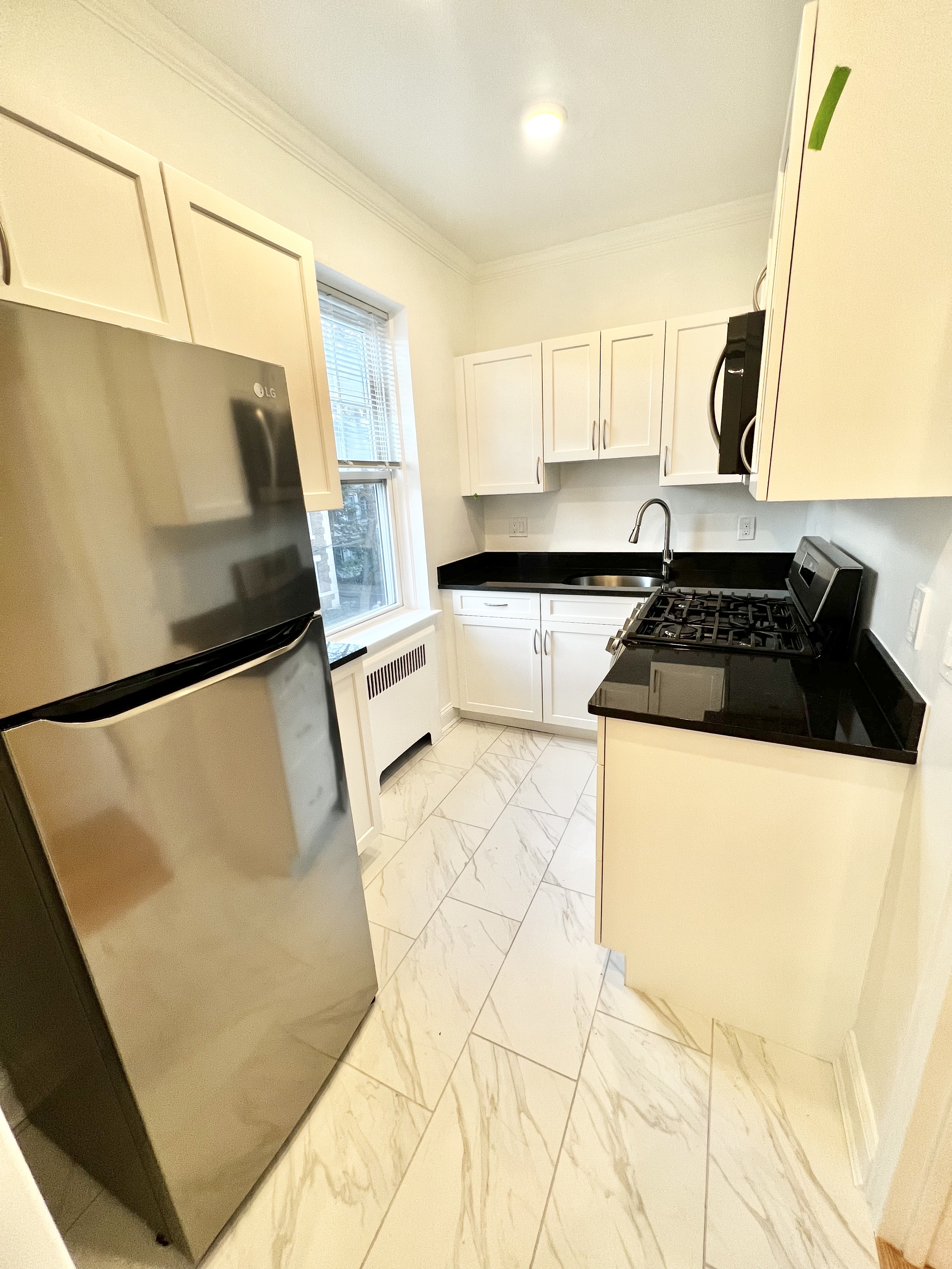 77 Kilsyth Rd, Brighton