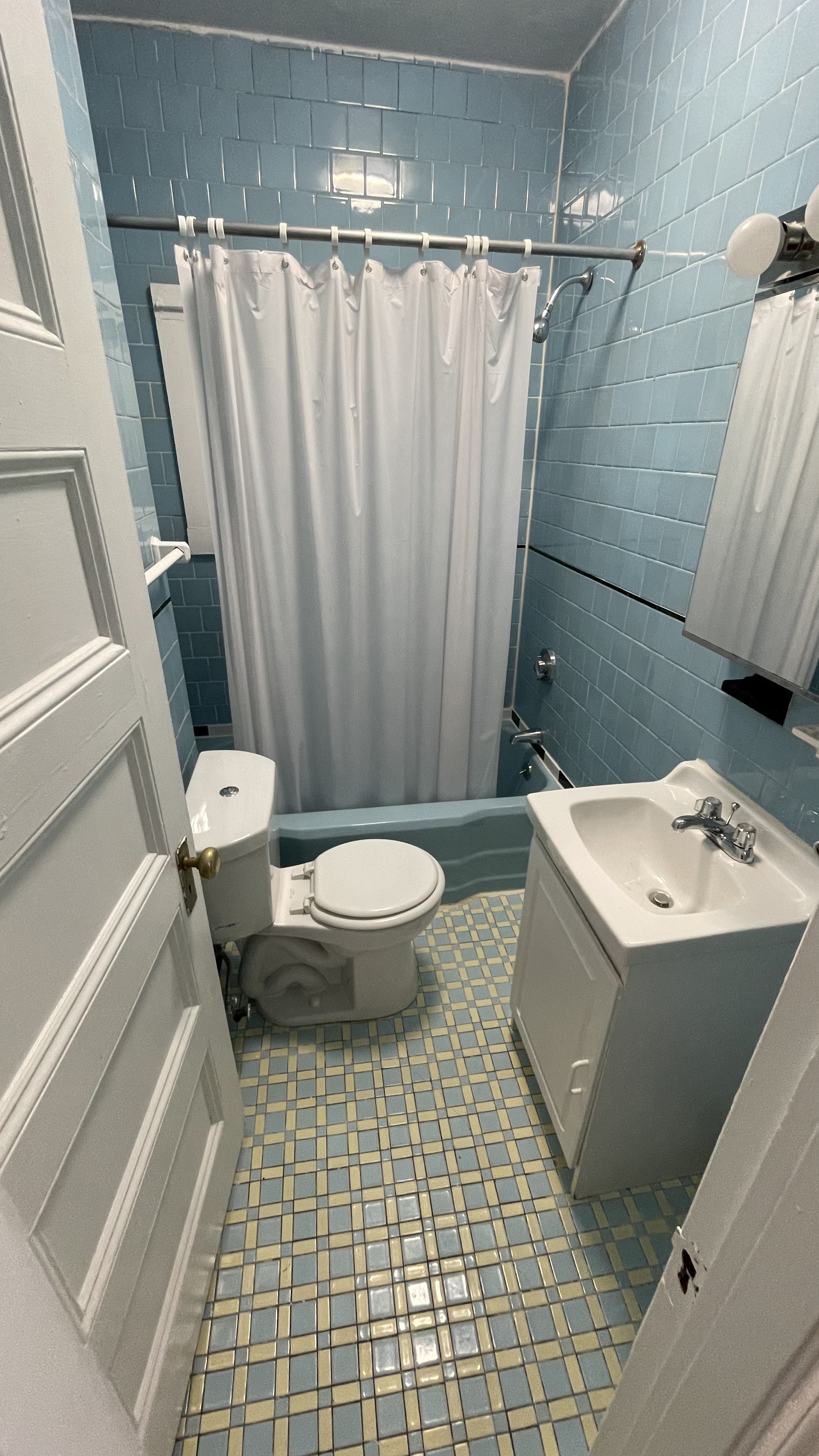 111 Kilsyth Rd, Brighton