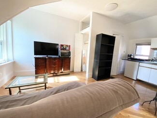 50 Hereford St, Back Bay