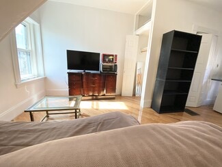 50 Hereford St, Back Bay