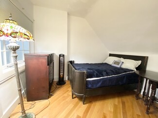 50 Hereford St, Back Bay