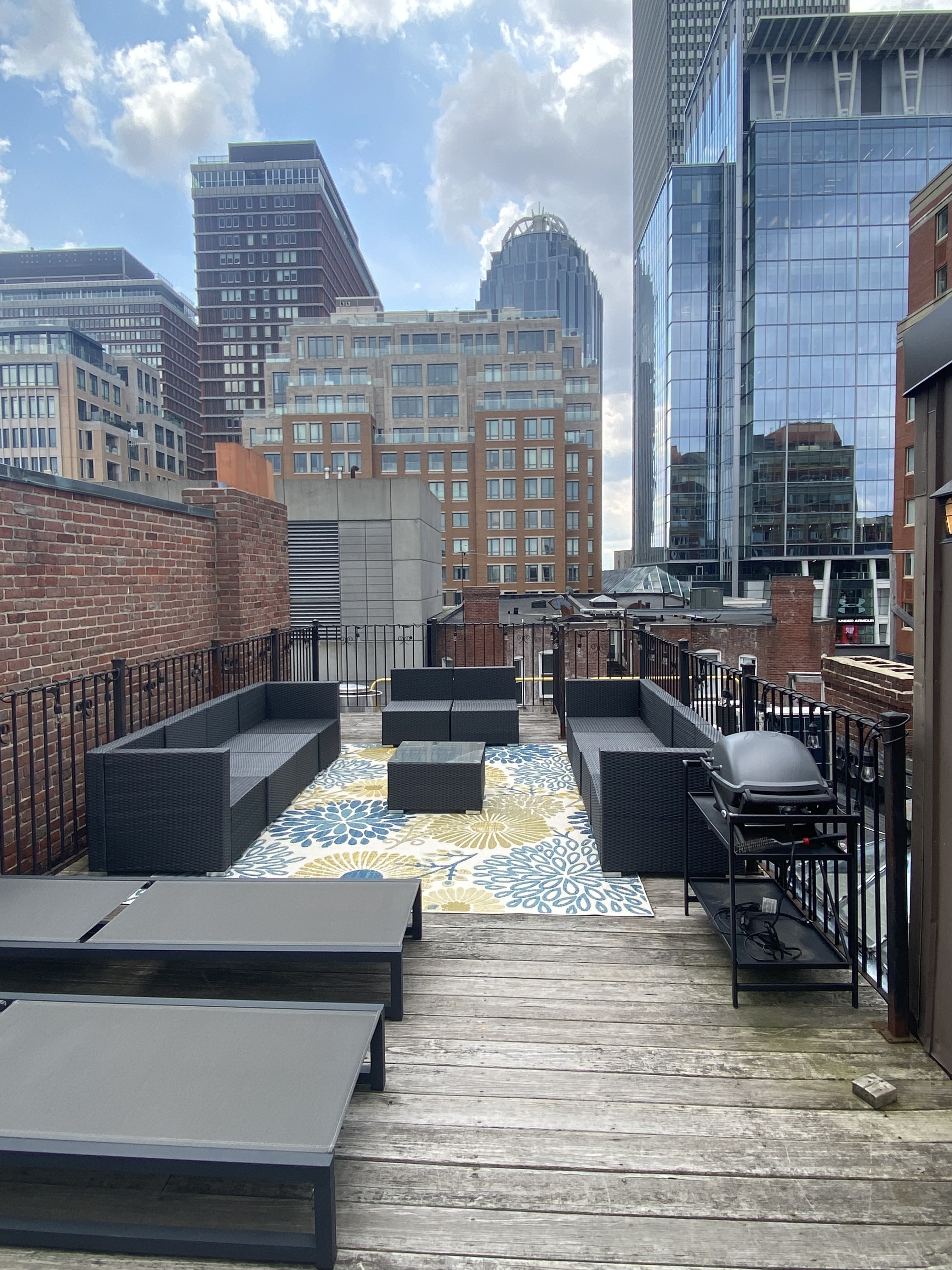 254 Newbury St, Back Bay