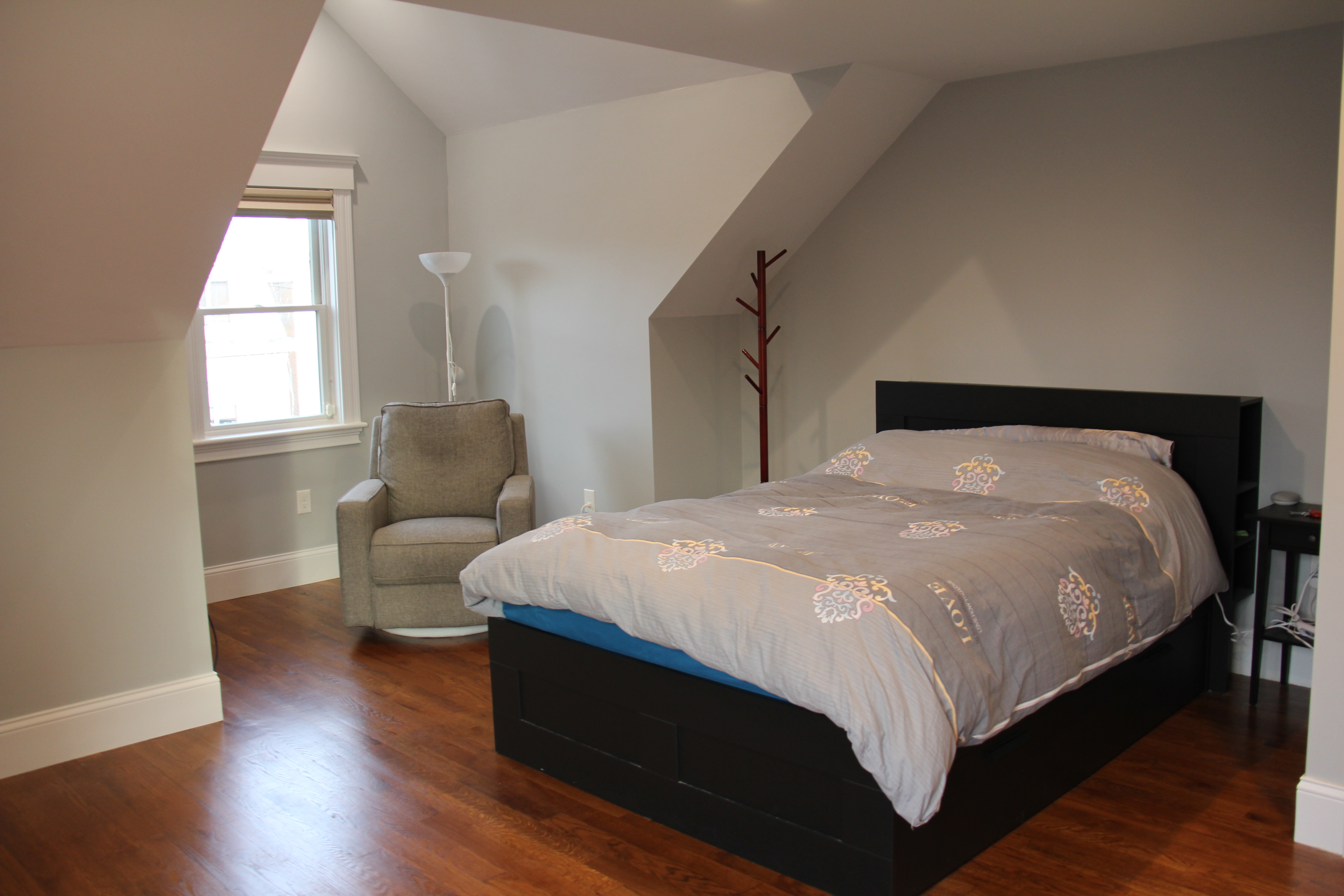 14 Pearl, East Somerville