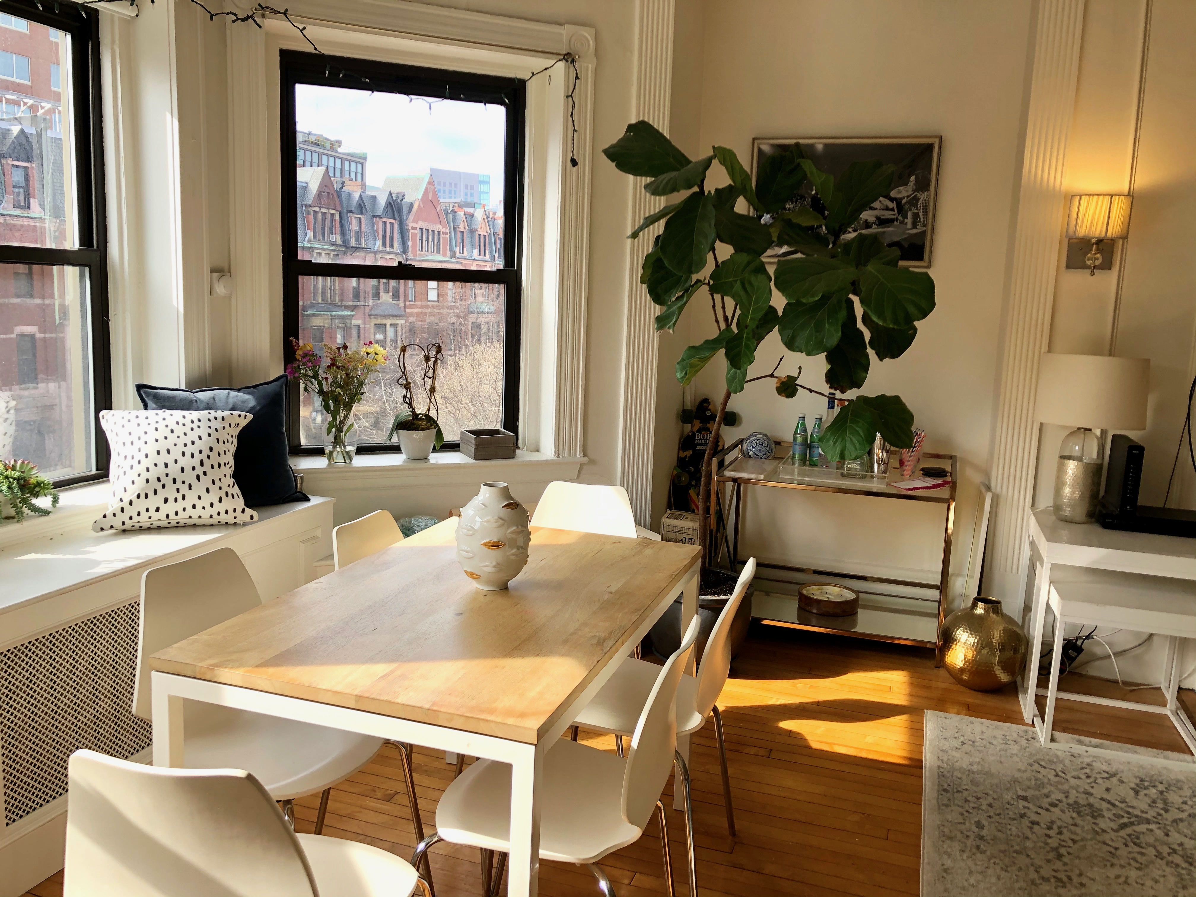 247 Newbury St, Back Bay