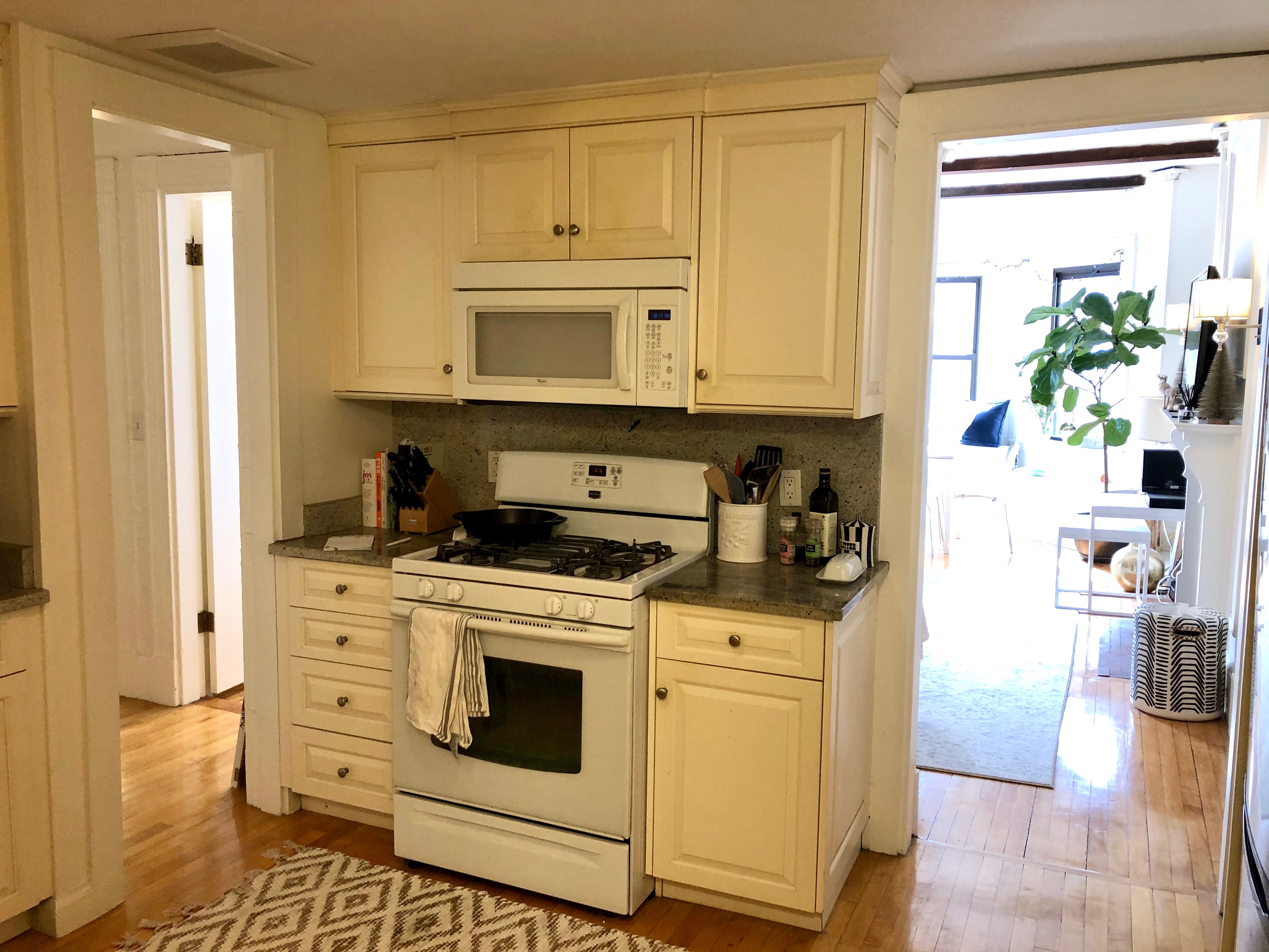 247 Newbury St, Back Bay