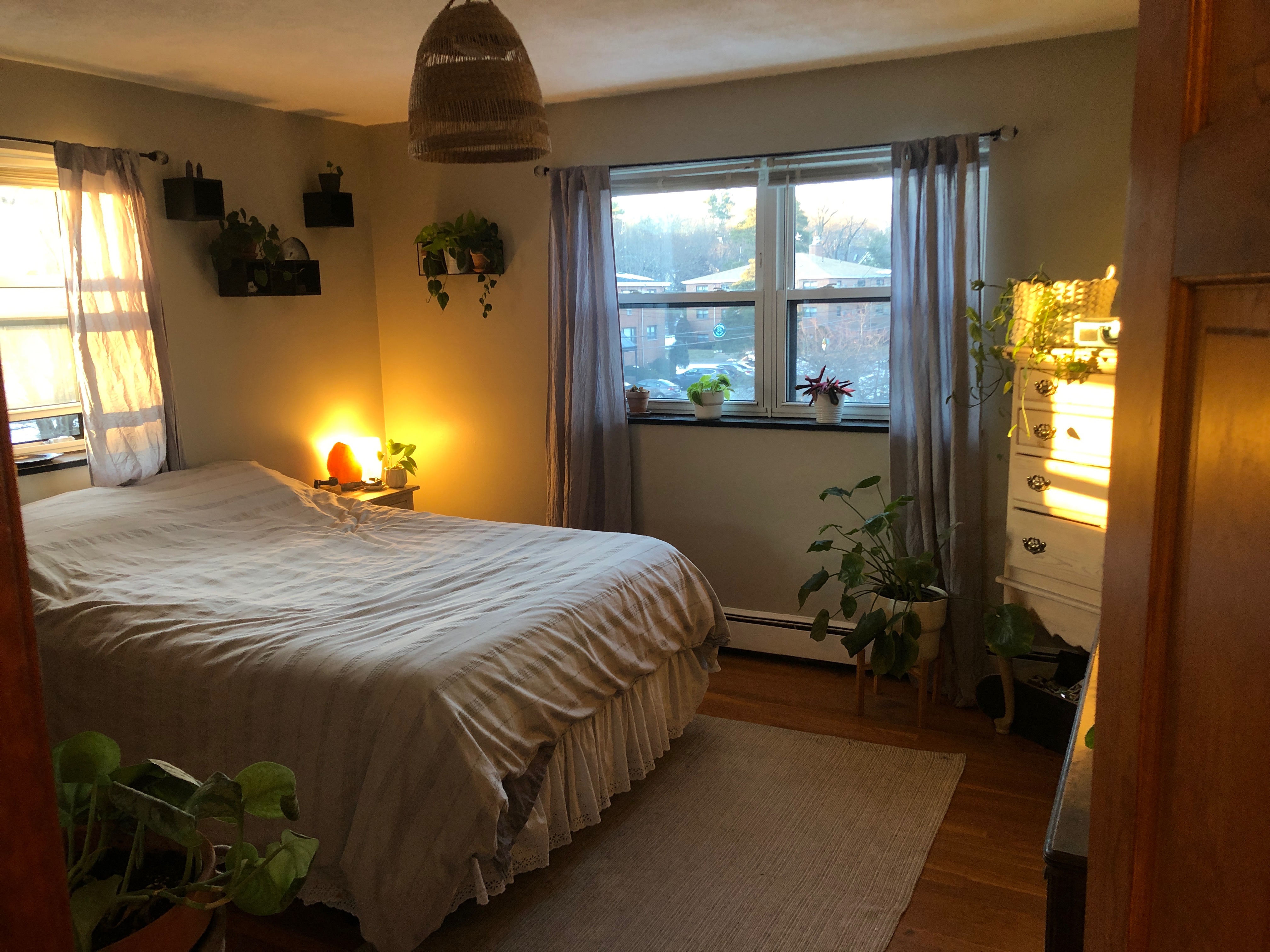 288 Grove St, Newton