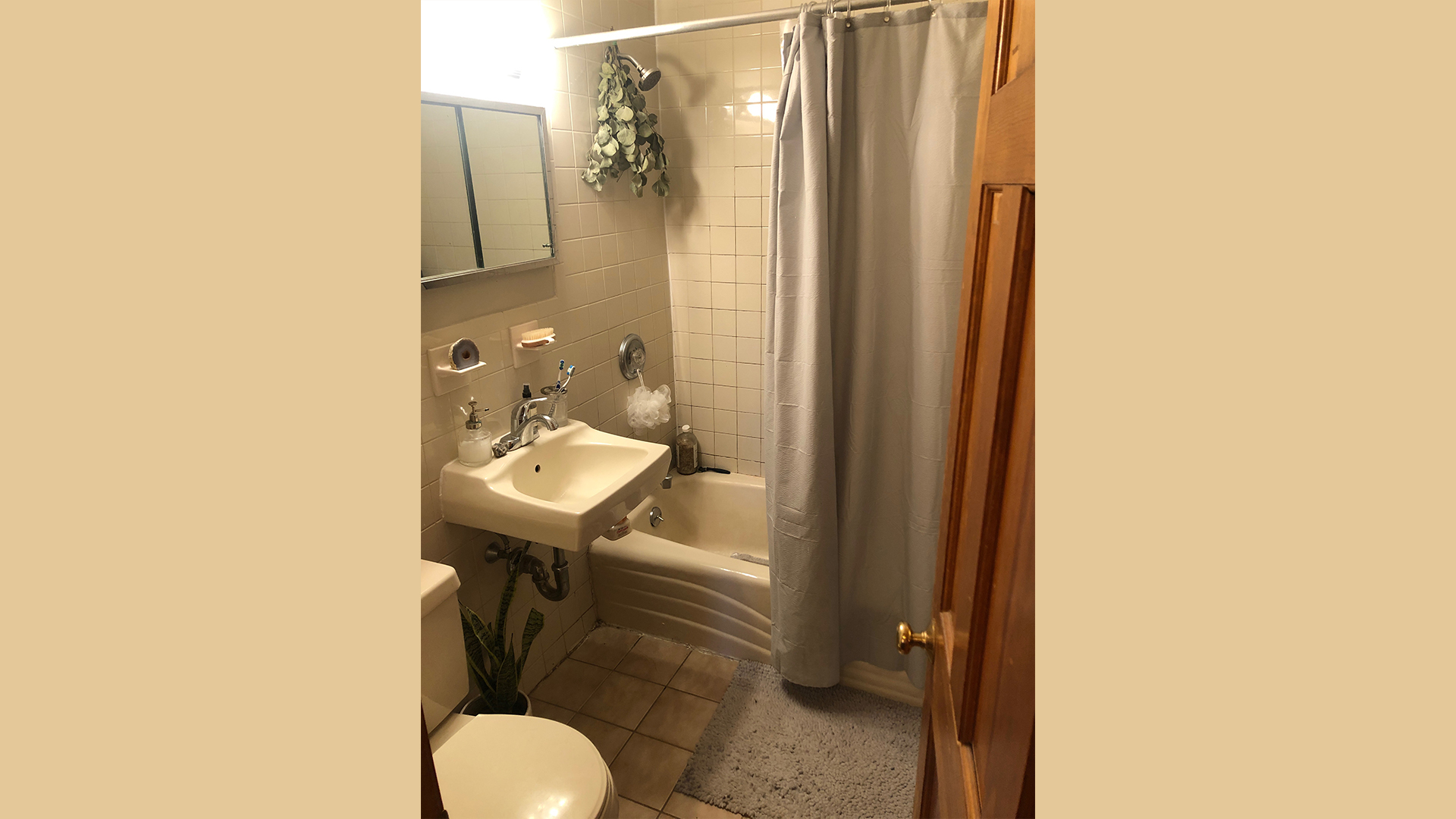 288 Grove St, Newton