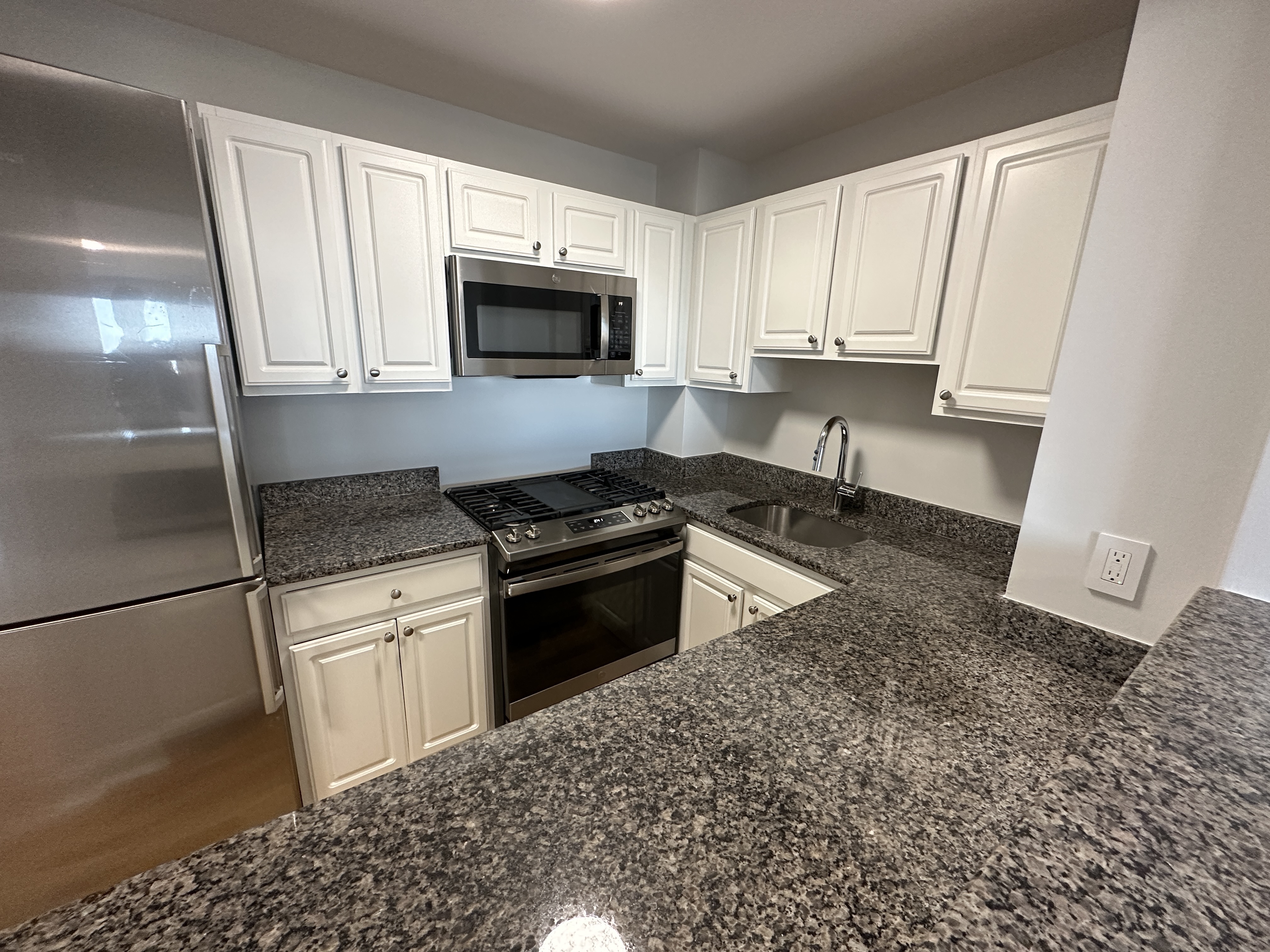 1410 Columbia Rd, South Boston