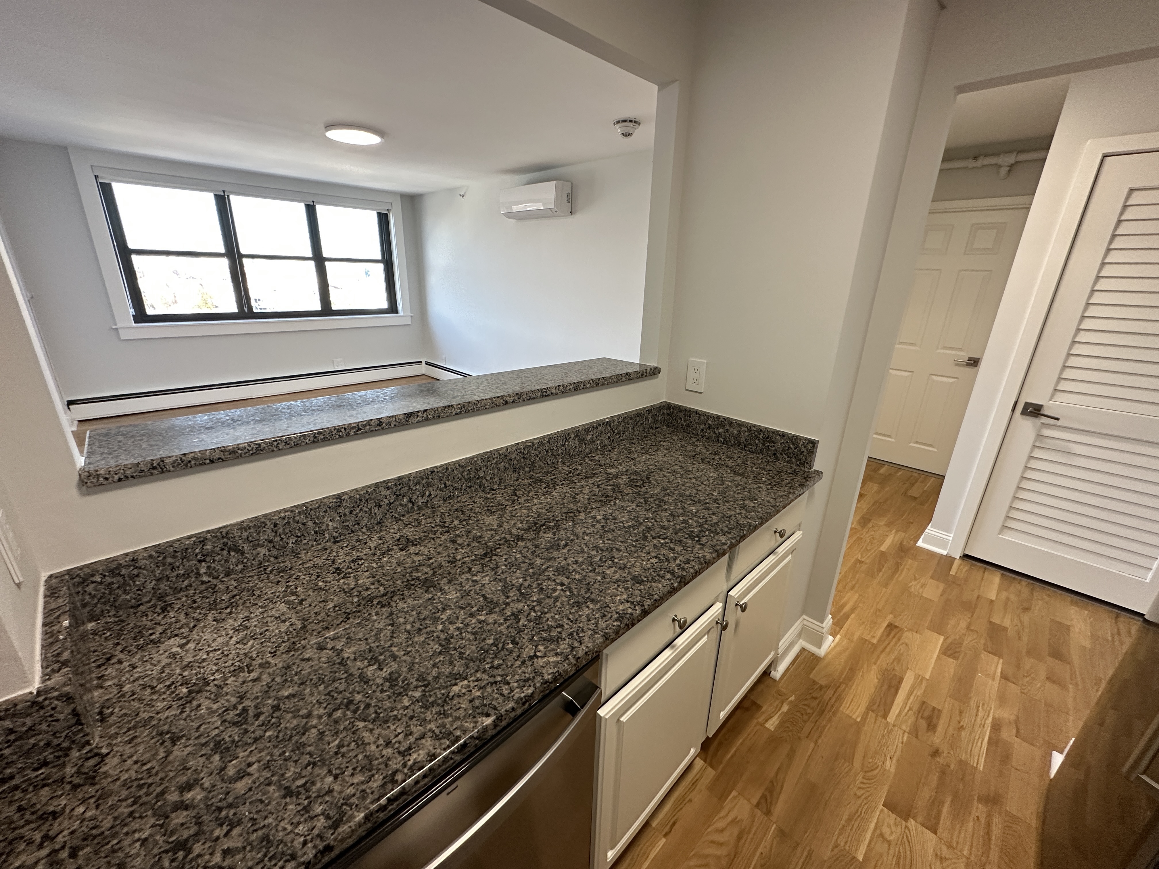 1410 Columbia Rd, South Boston