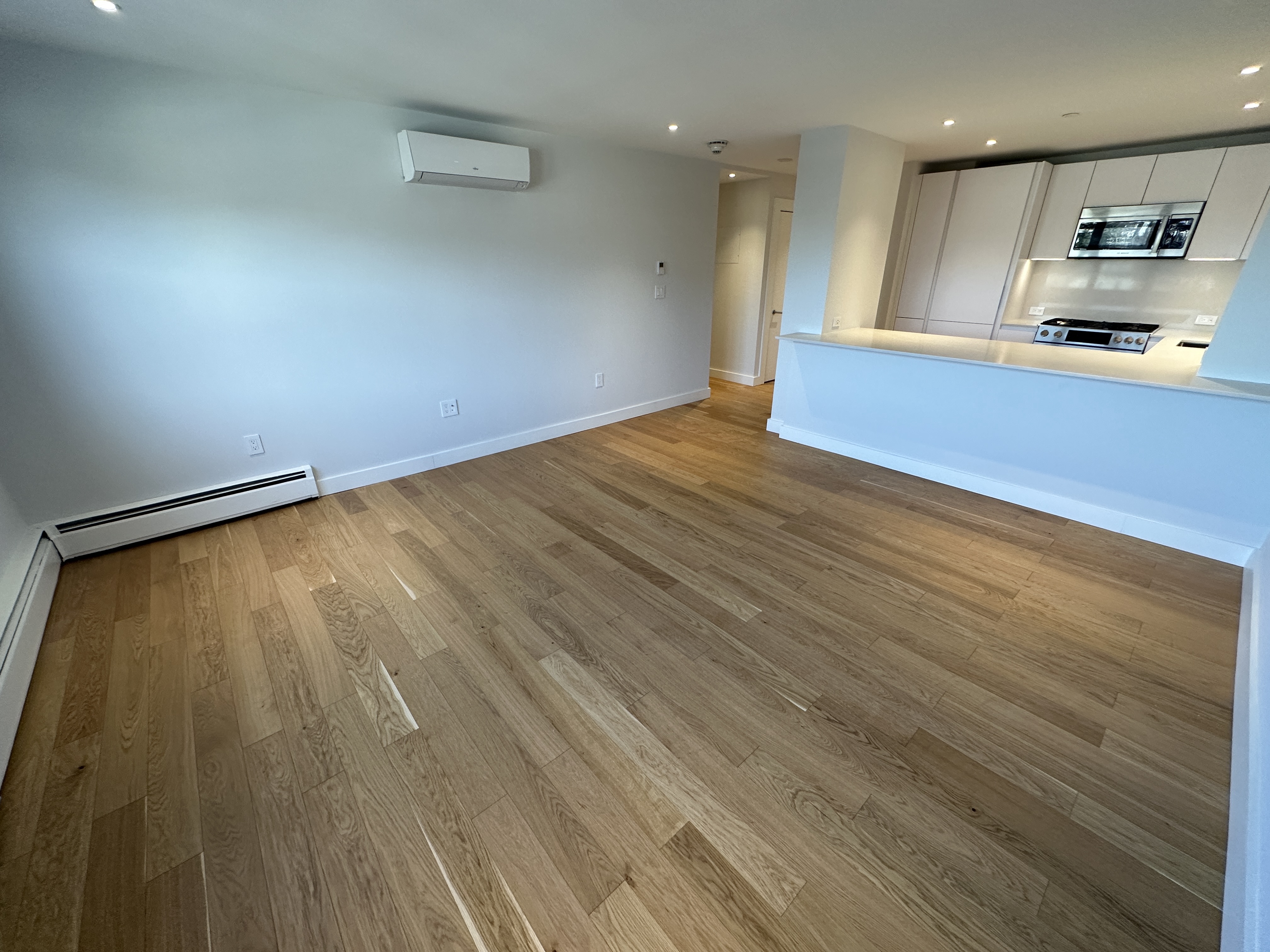 1410 Columbia Rd, South Boston