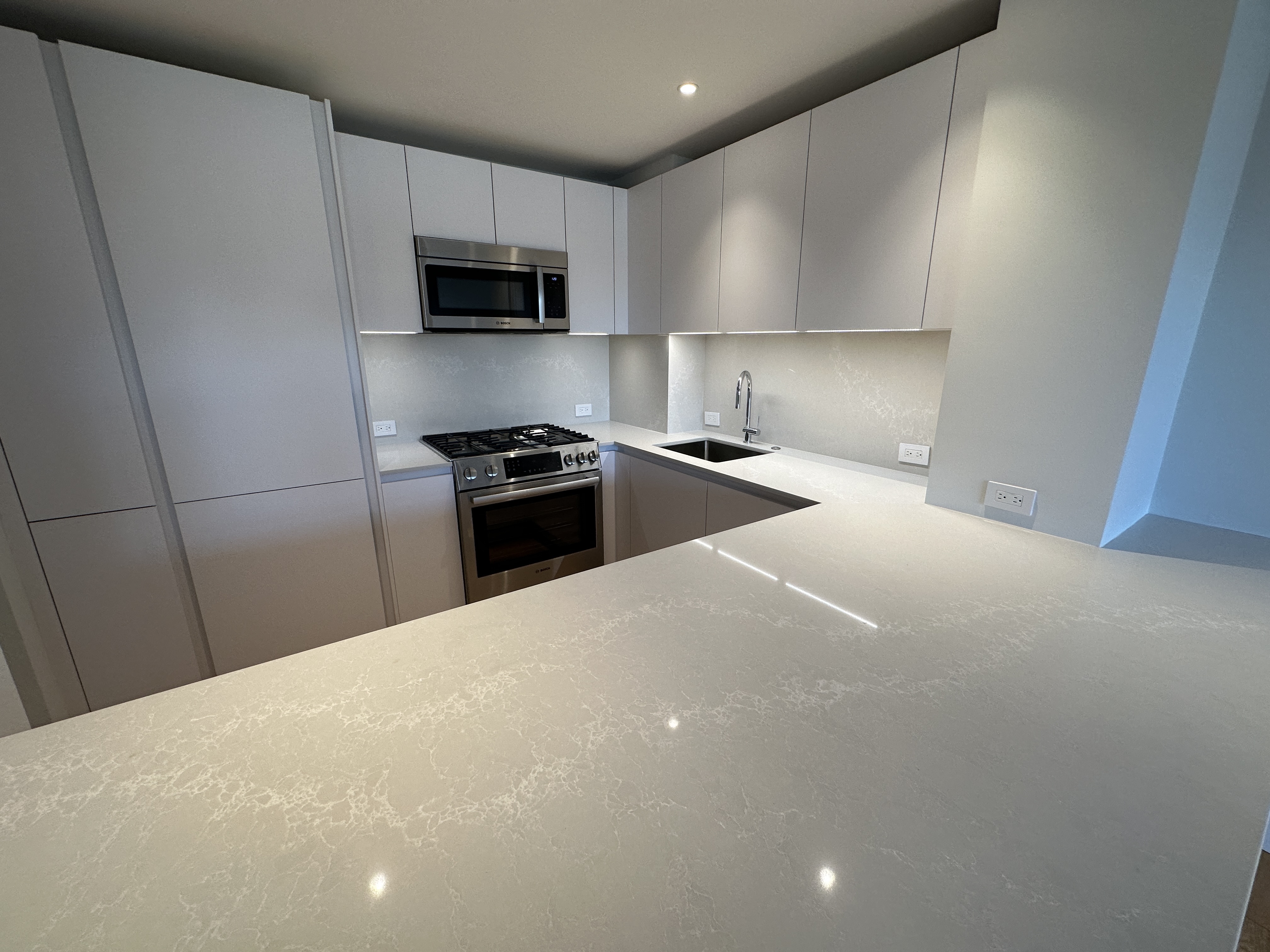 1410 Columbia Rd, South Boston