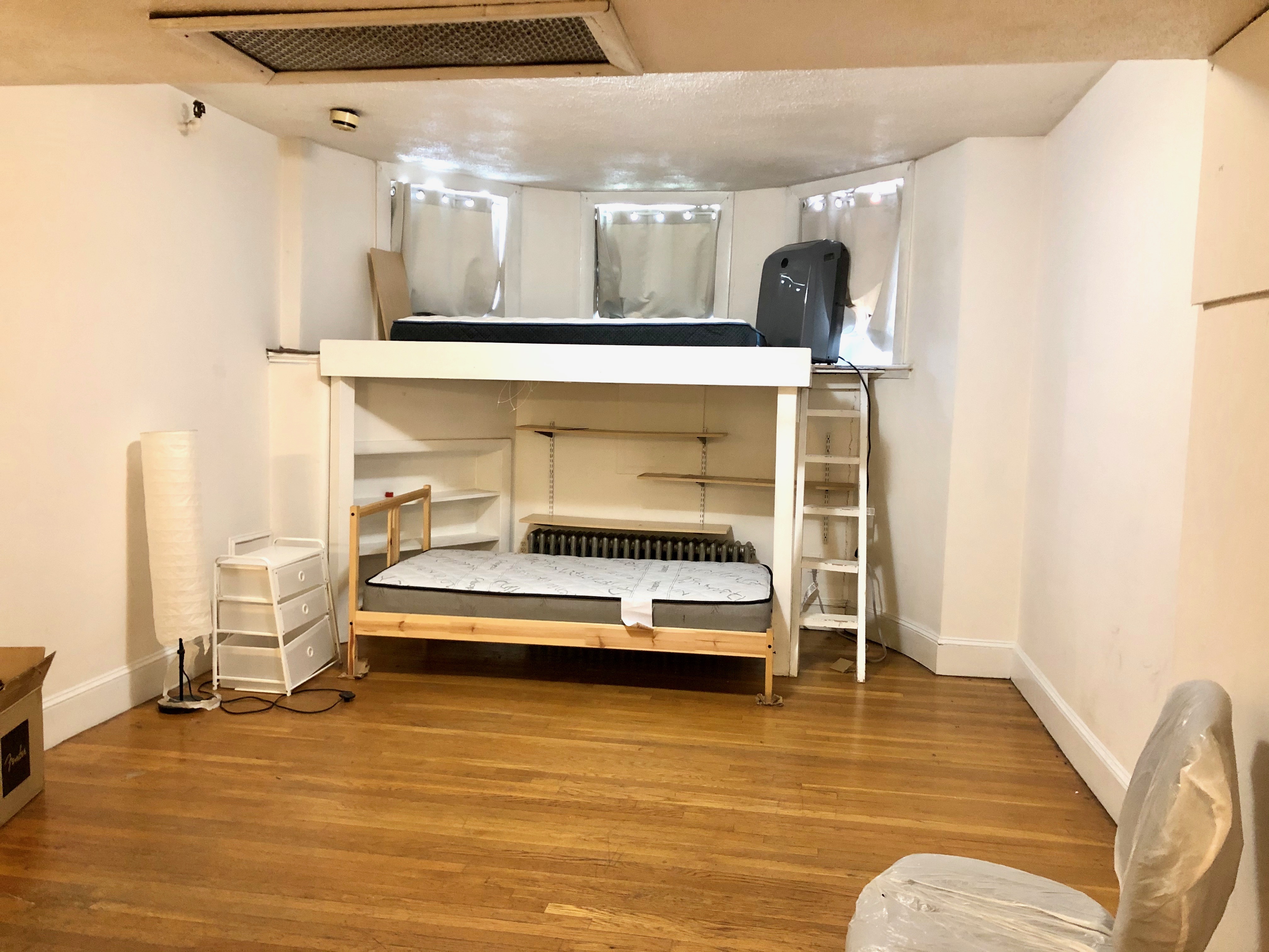 289 Newbury St, Back Bay