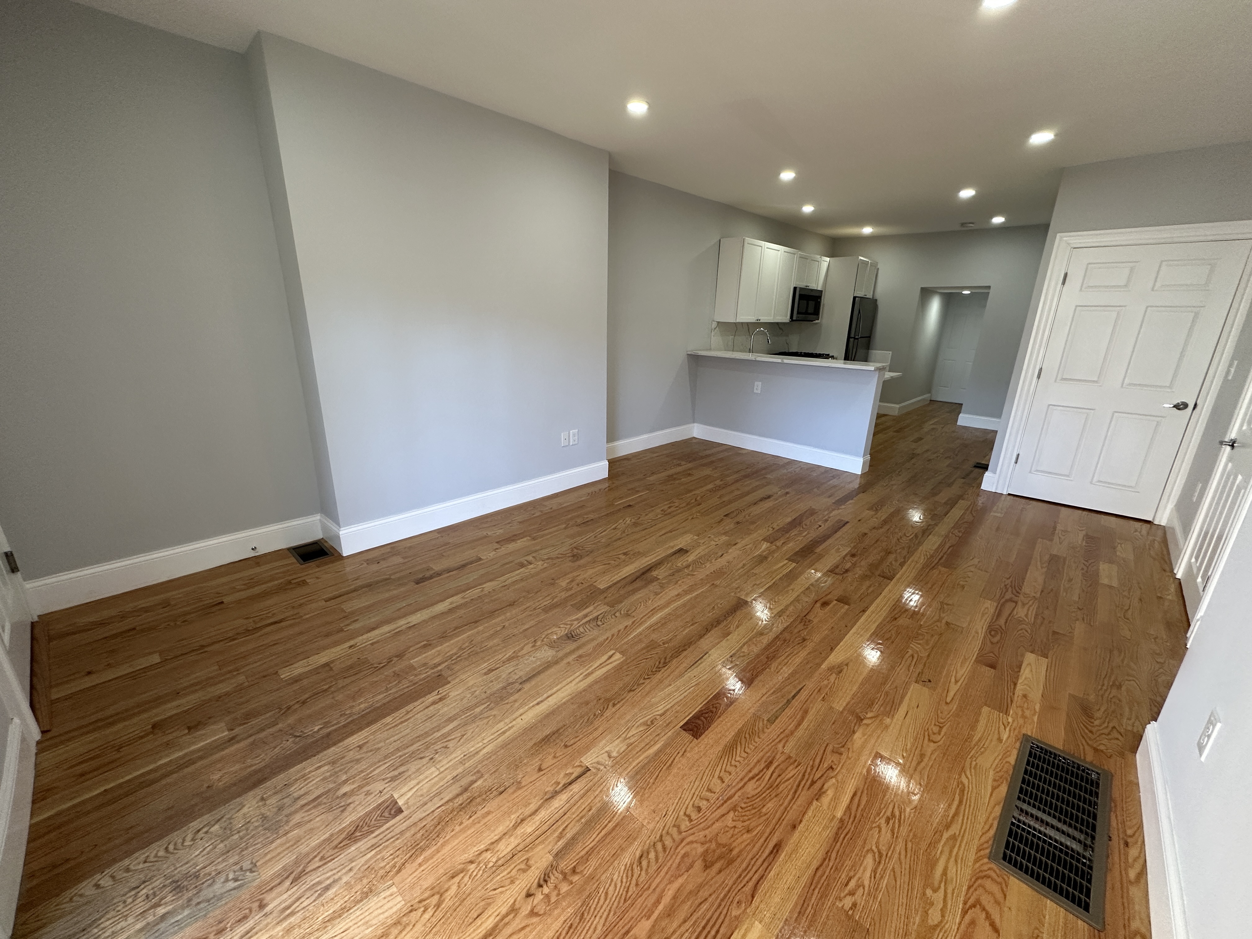 372 Oxford St, Porter Square