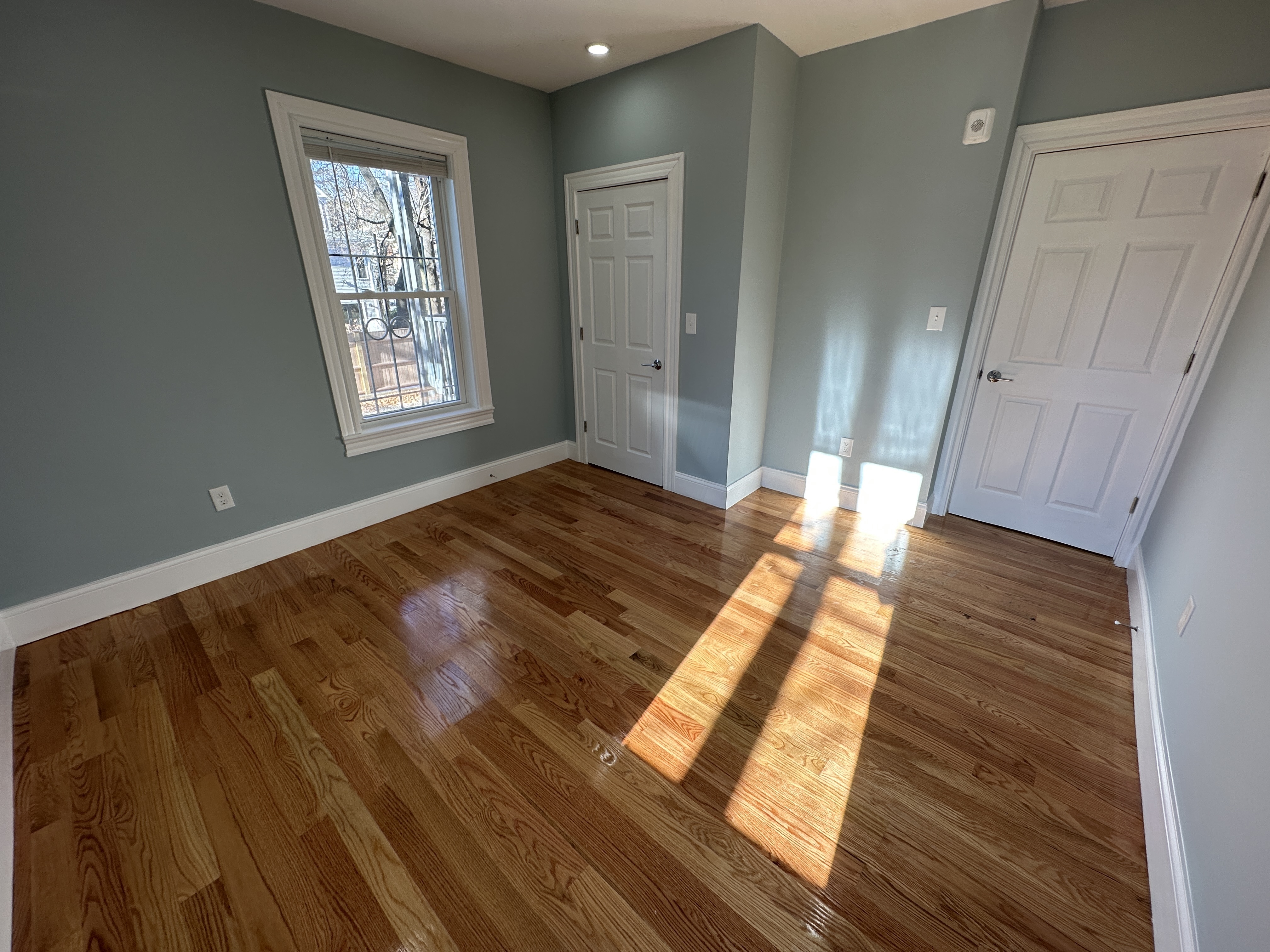 372 Oxford St, Porter Square