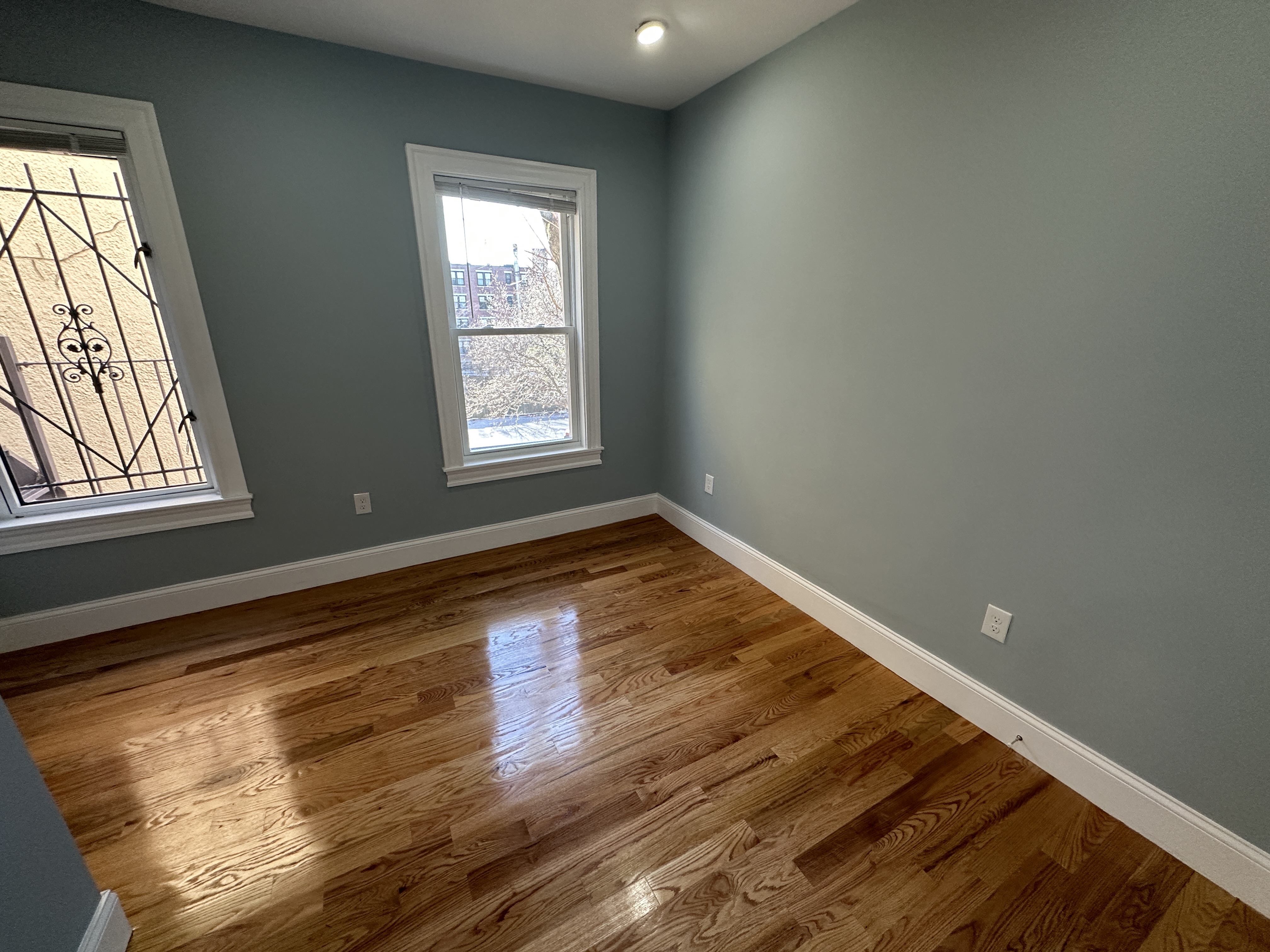 372 Oxford St, Porter Square