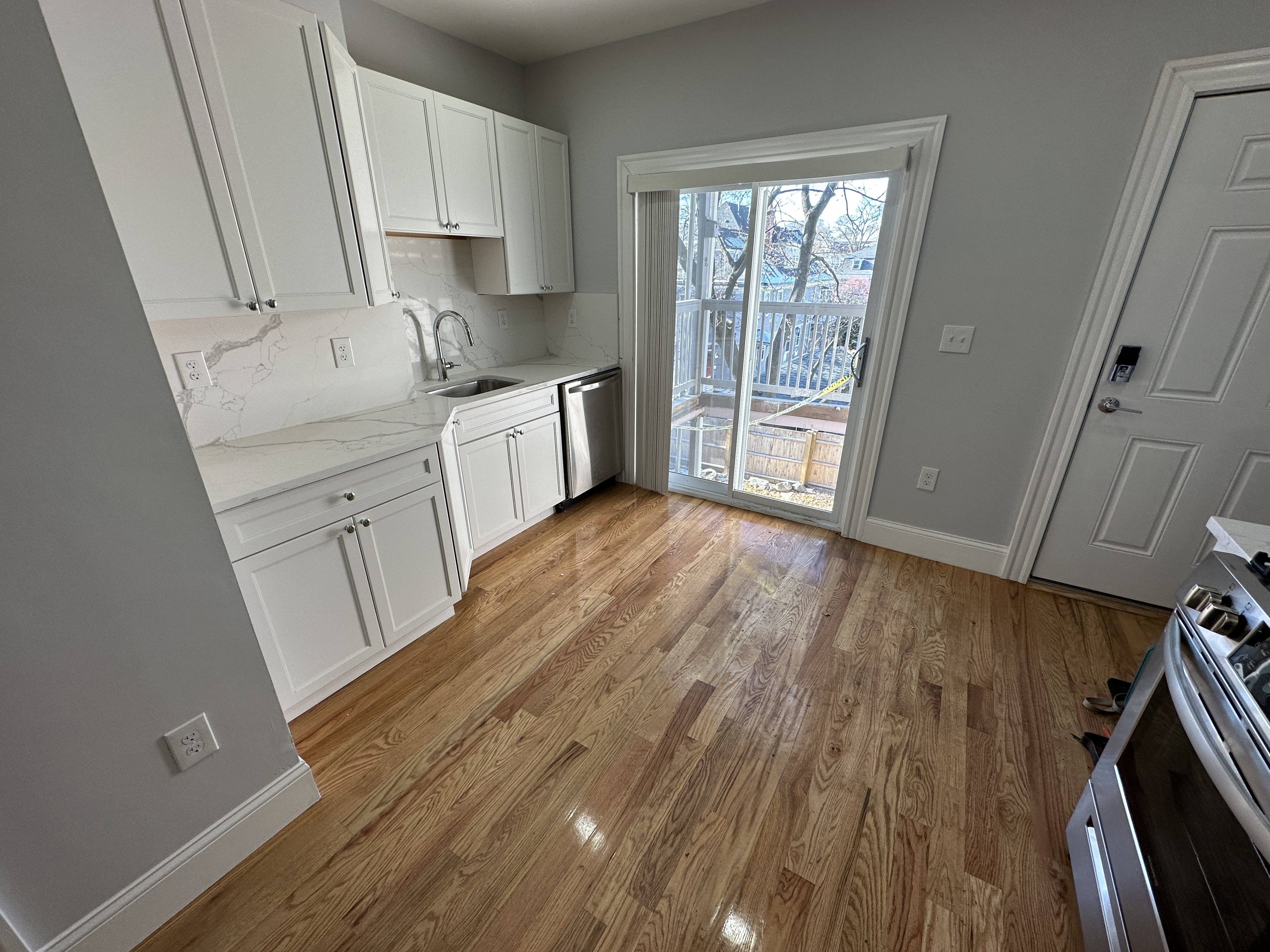 372 Oxford St, Porter Square