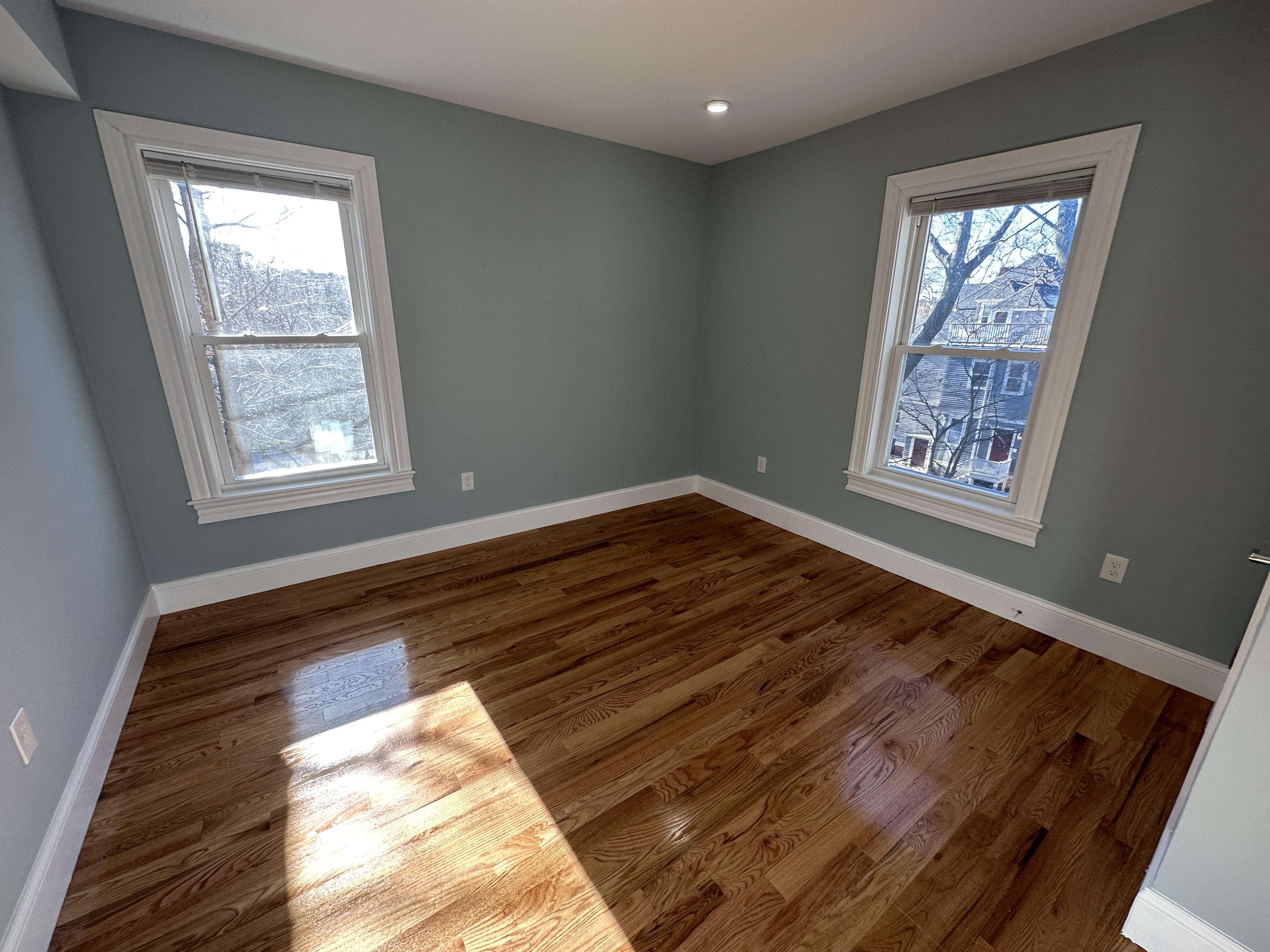 372 Oxford St, Porter Square