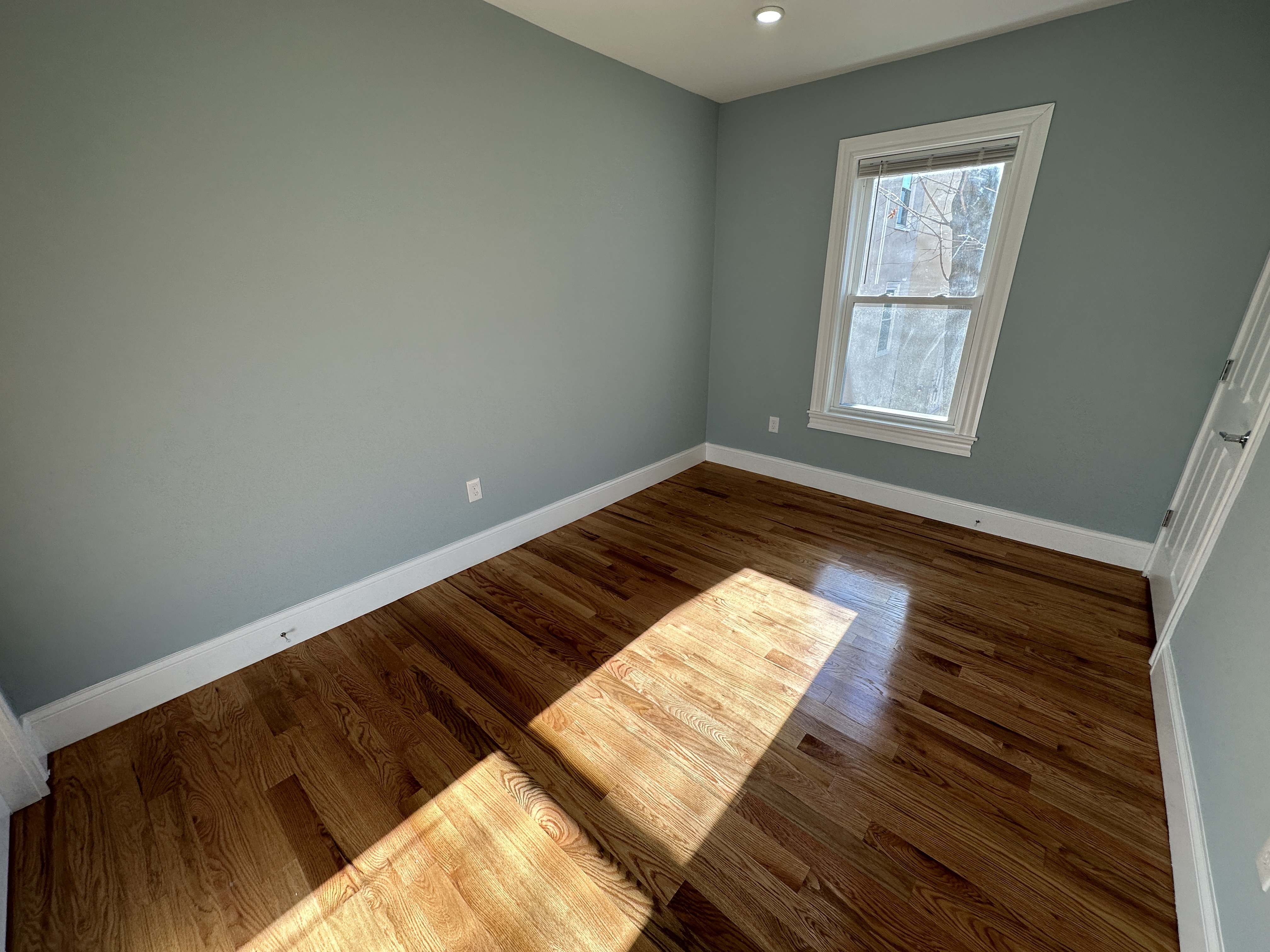 372 Oxford St, Porter Square