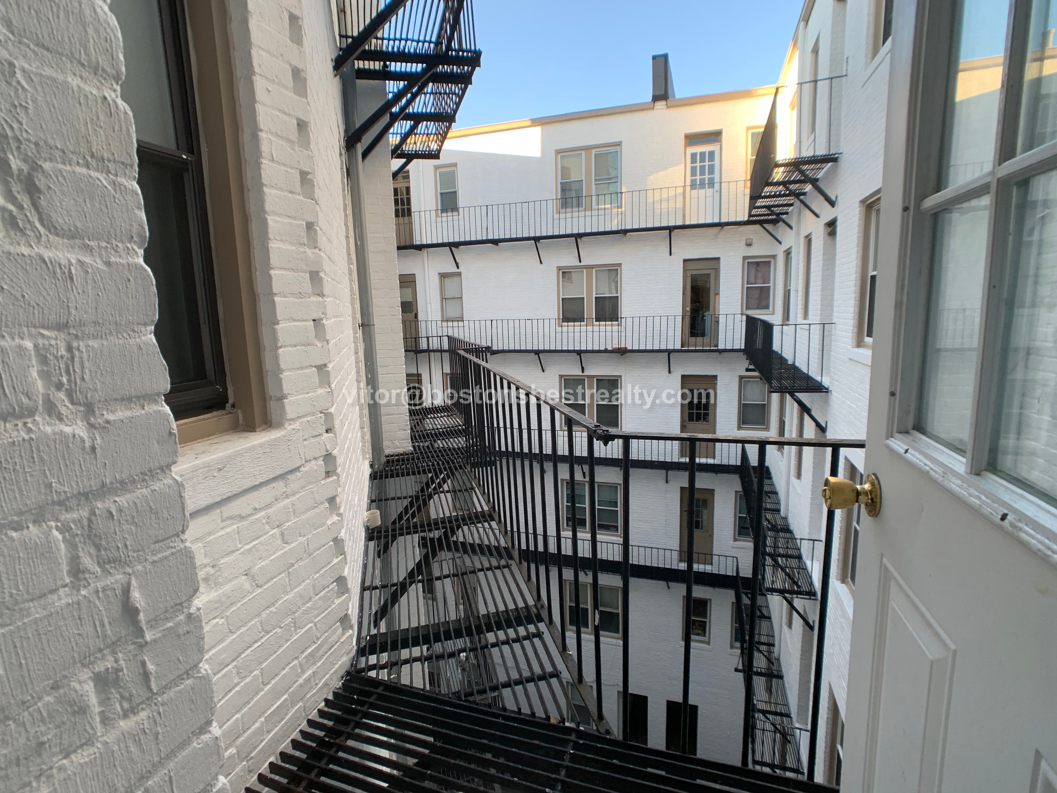 1111 Boylston St, Fenway