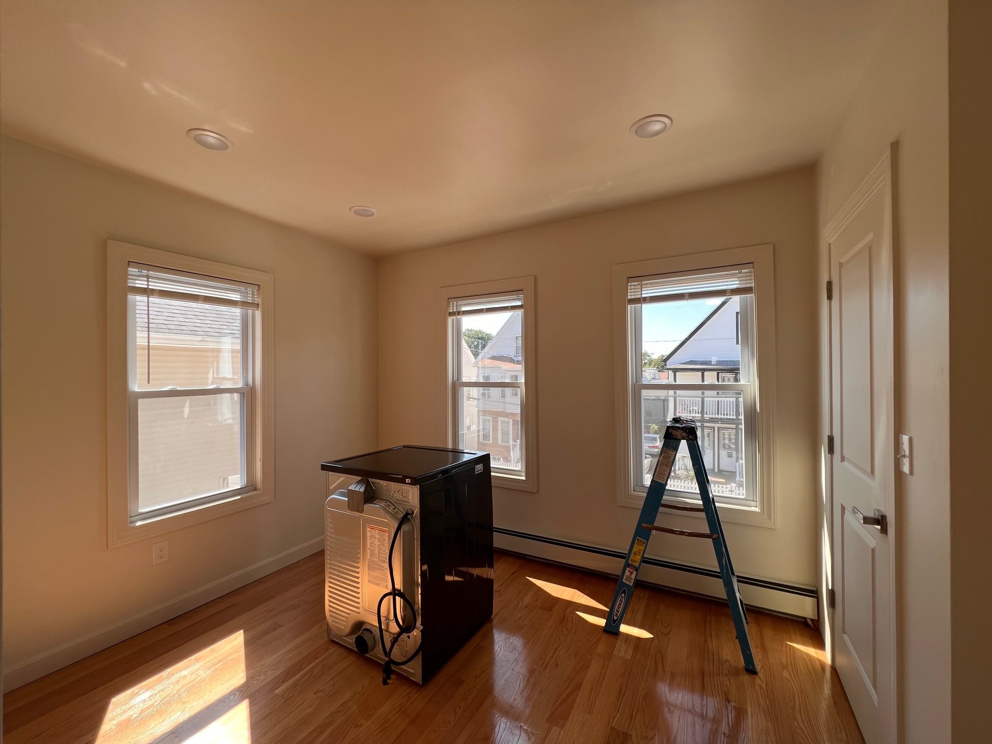 9 Bartlett St, Magoun Square