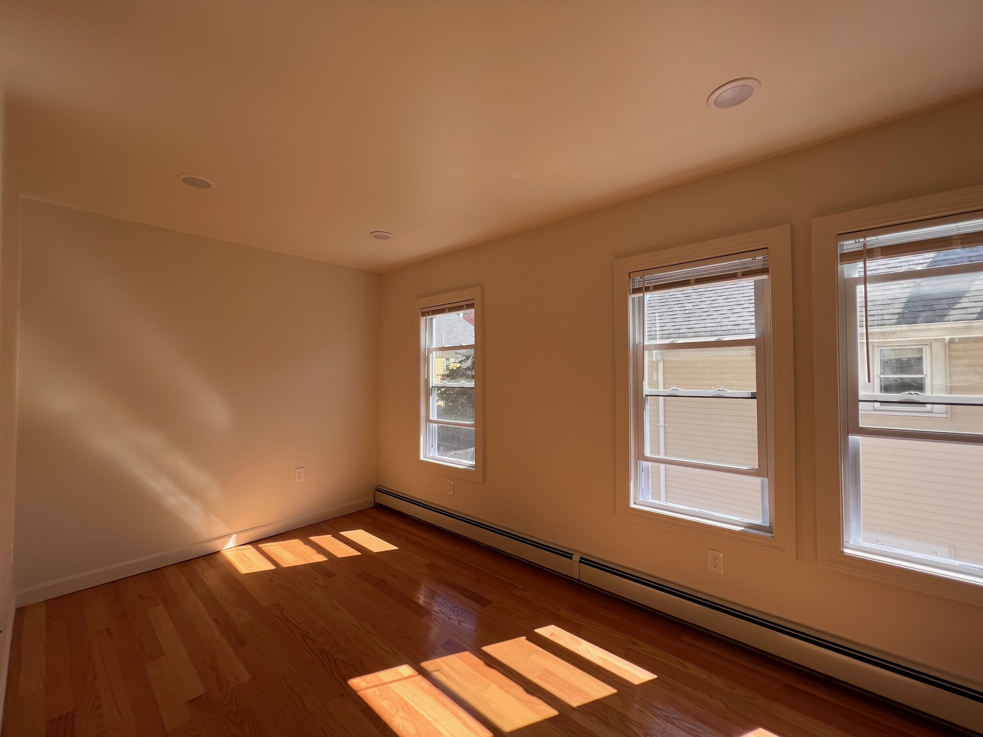 9 Bartlett St, Magoun Square