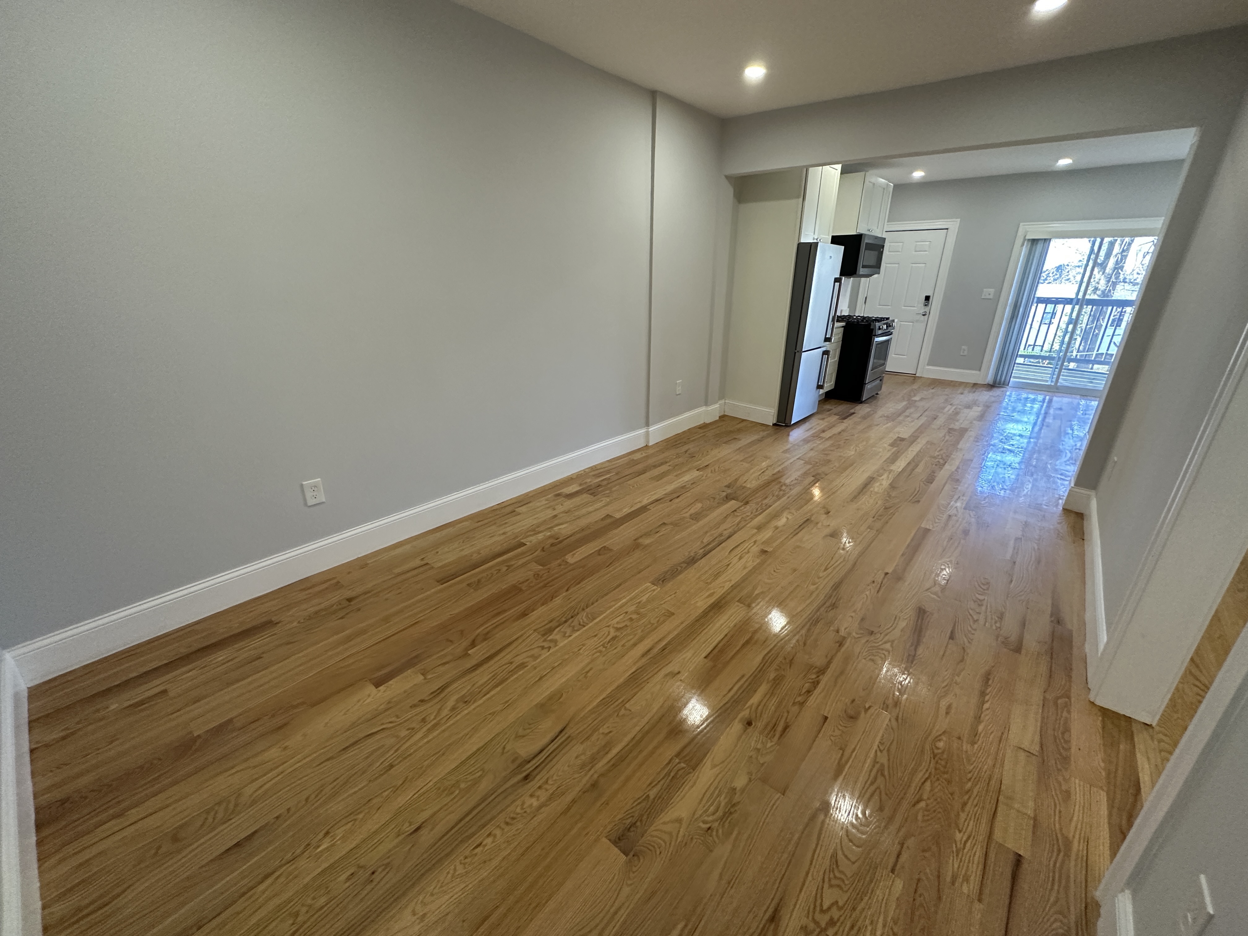 374 Oxford St, Porter Square