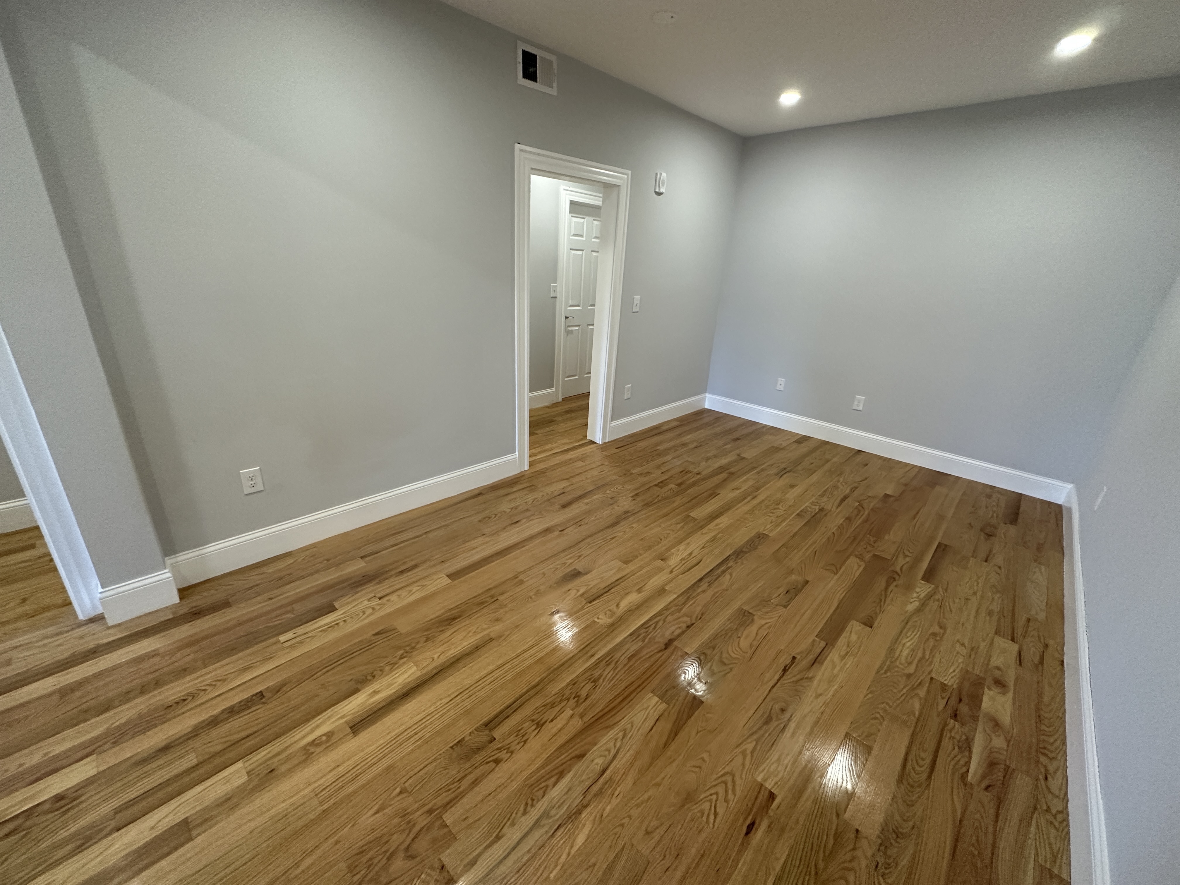 374 Oxford St, Porter Square