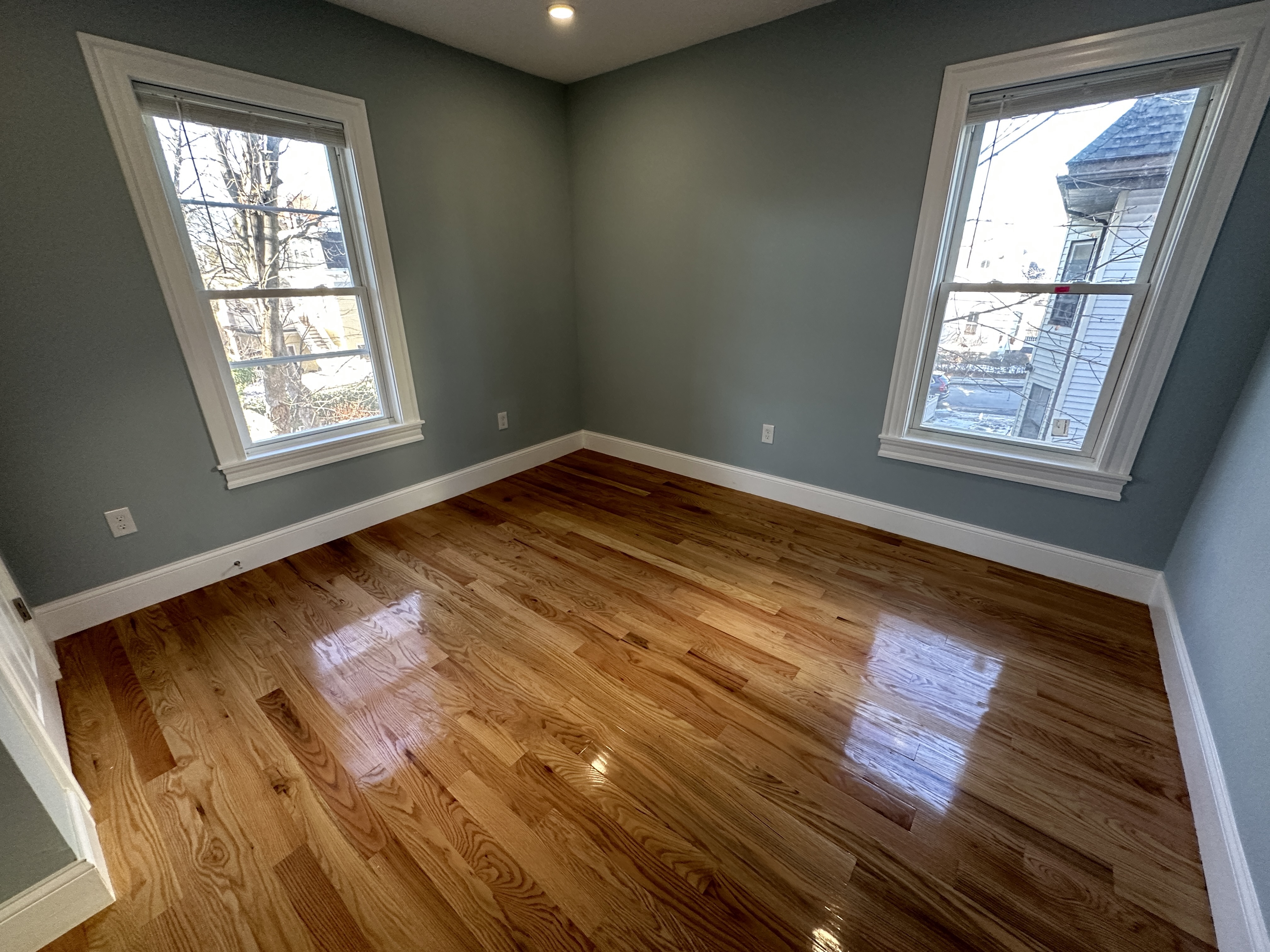 374 Oxford St, Porter Square