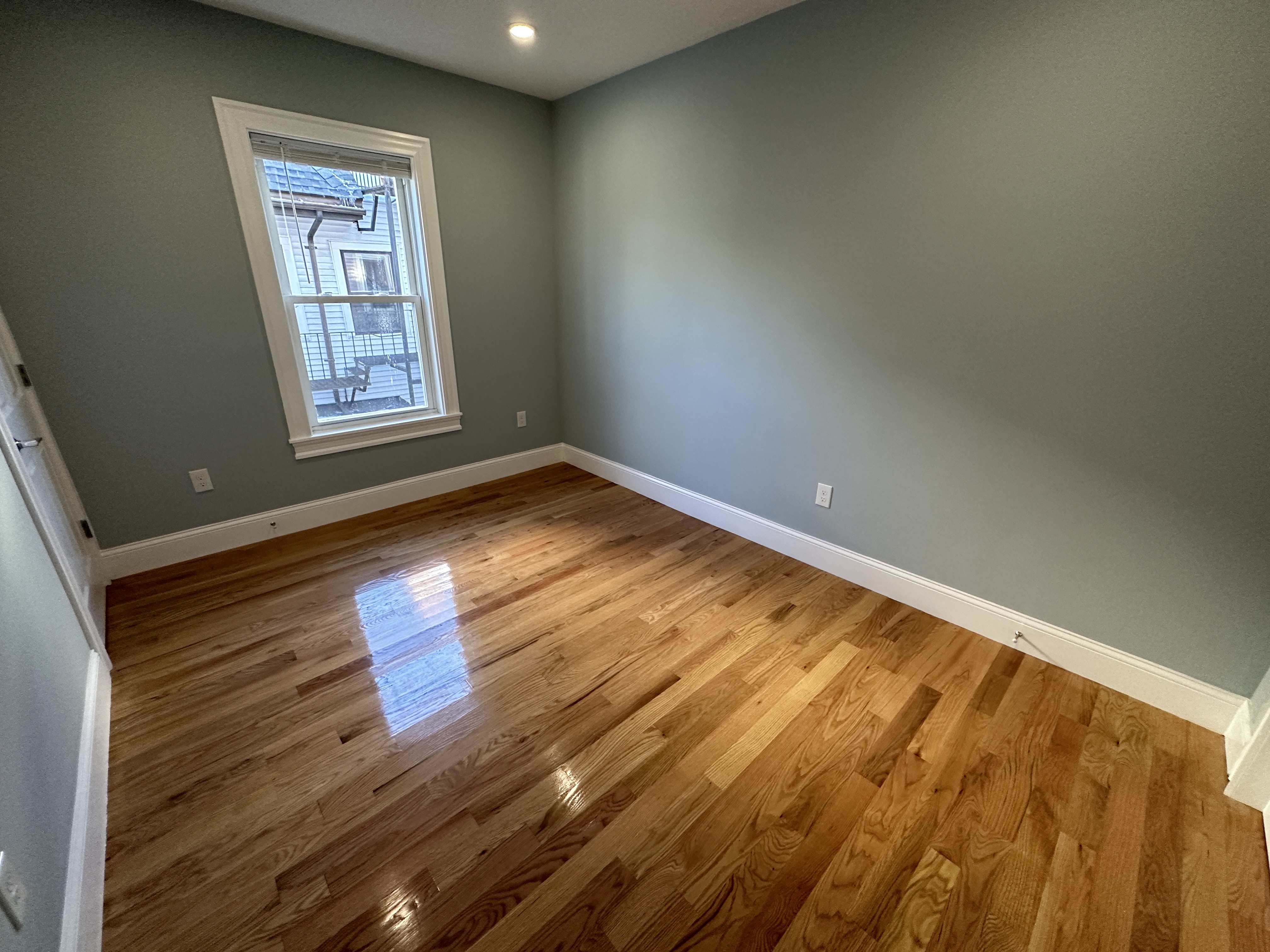 374 Oxford St, Porter Square