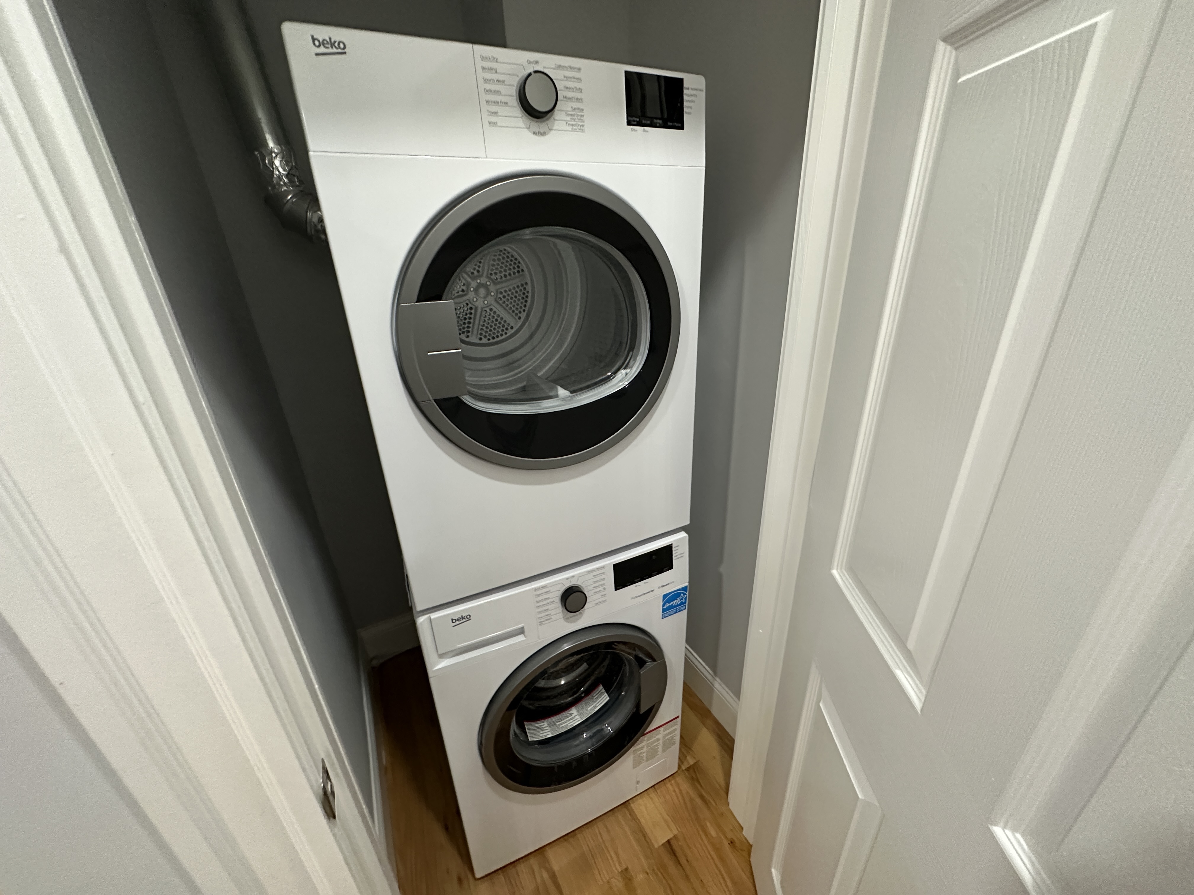 374 Oxford St, Porter Square