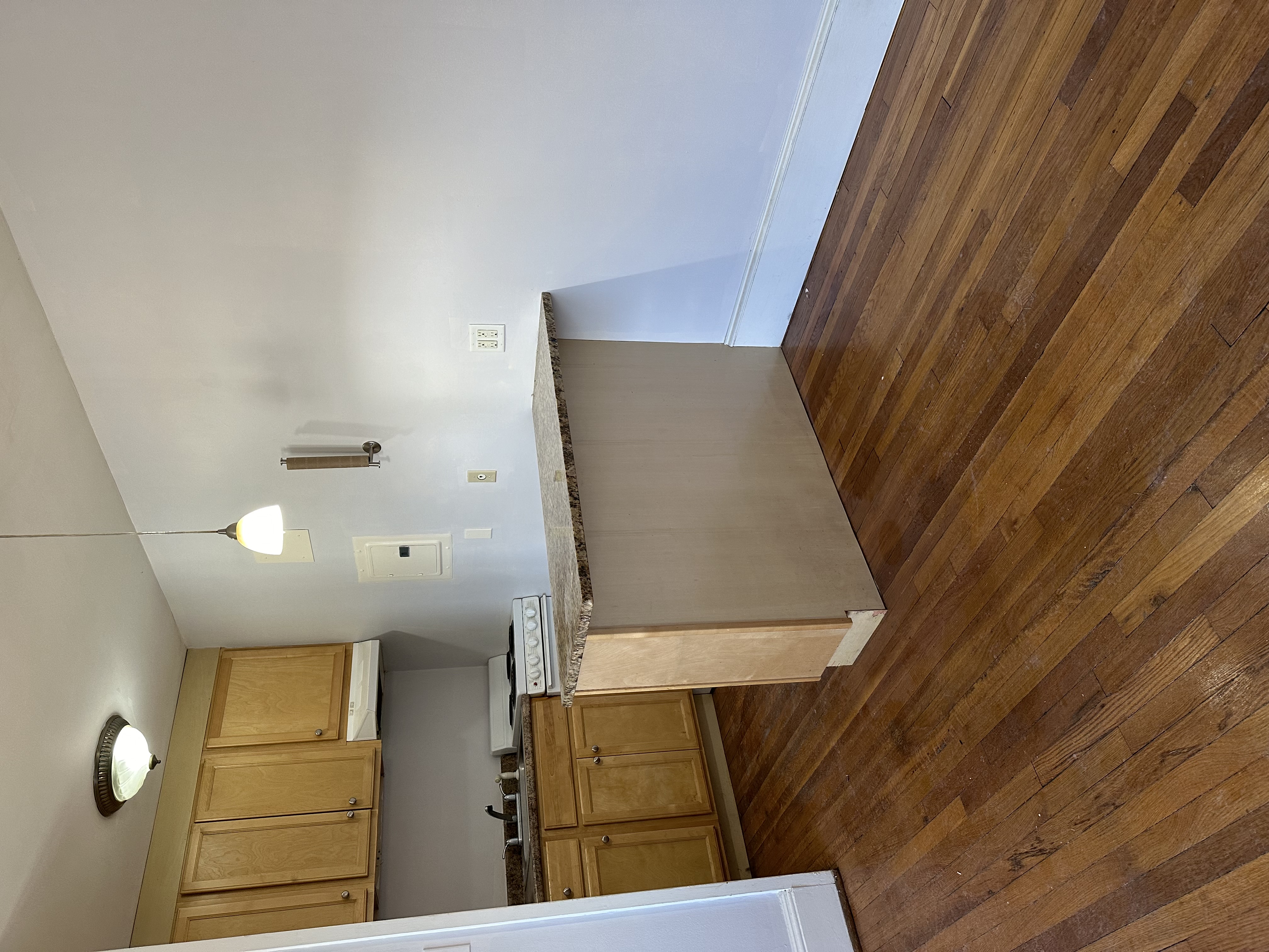 120 North Ave, Abington