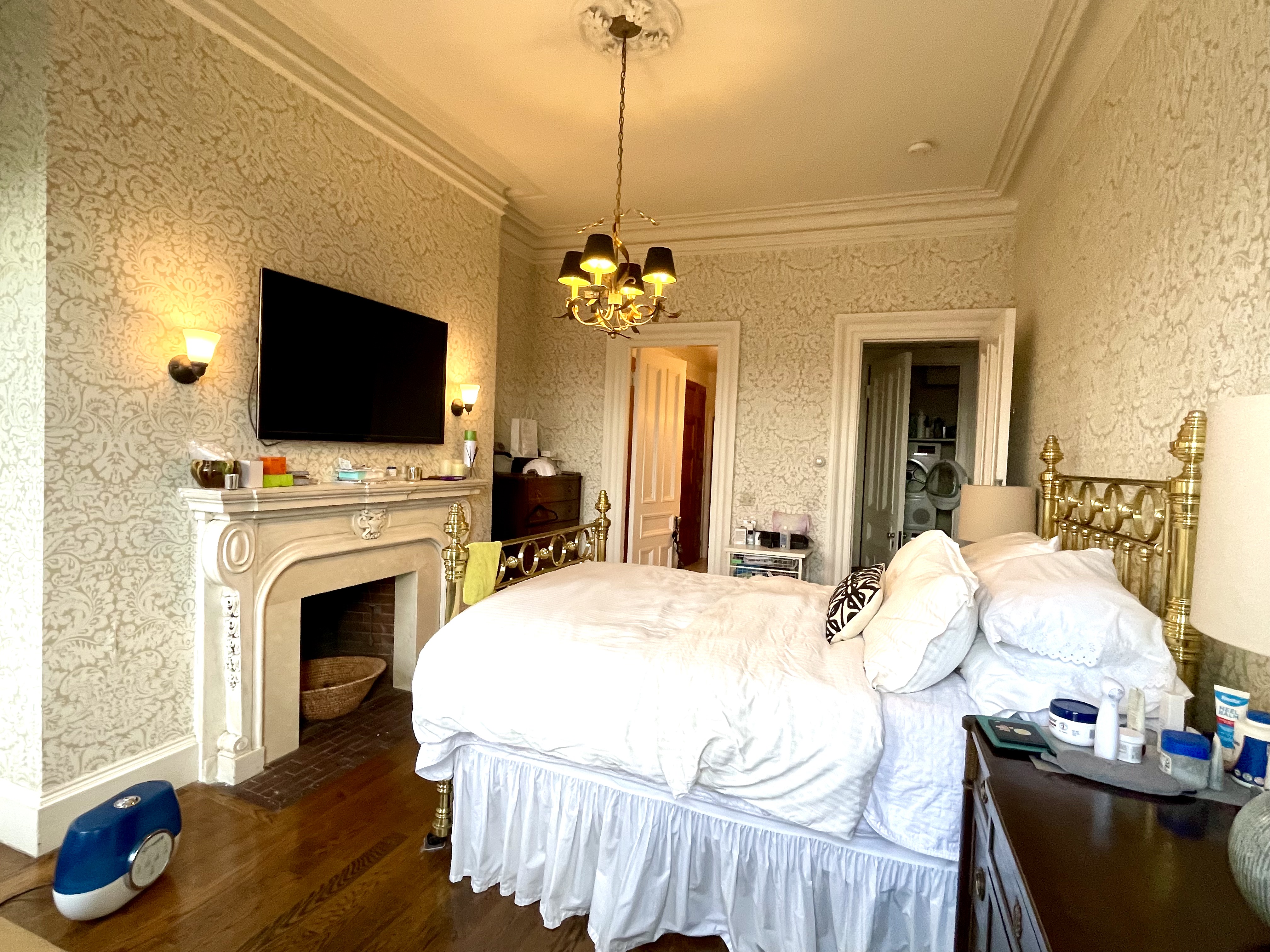 263 Commonwealth Ave, Back Bay