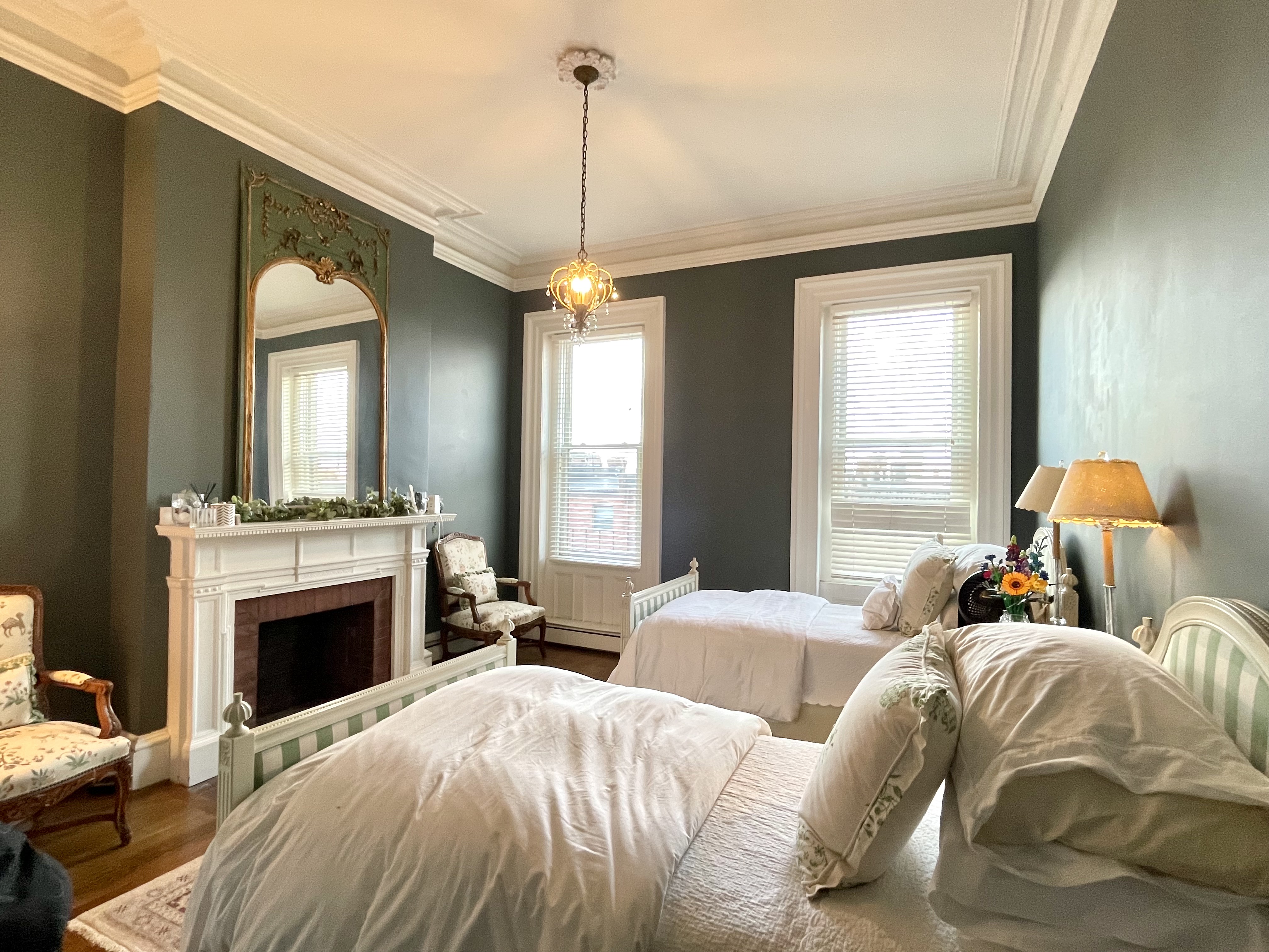 263 Commonwealth Ave, Back Bay