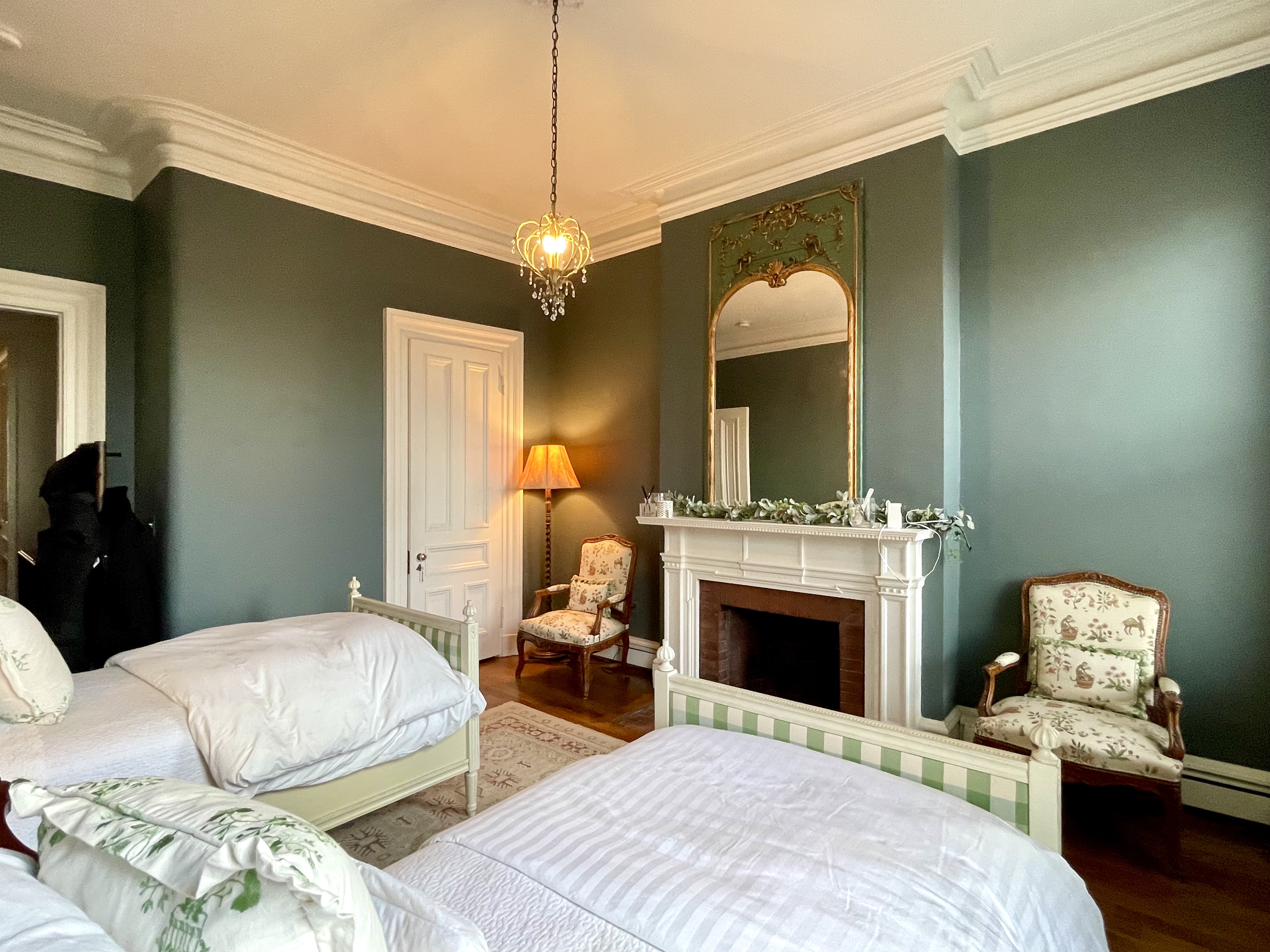 263 Commonwealth Ave, Back Bay