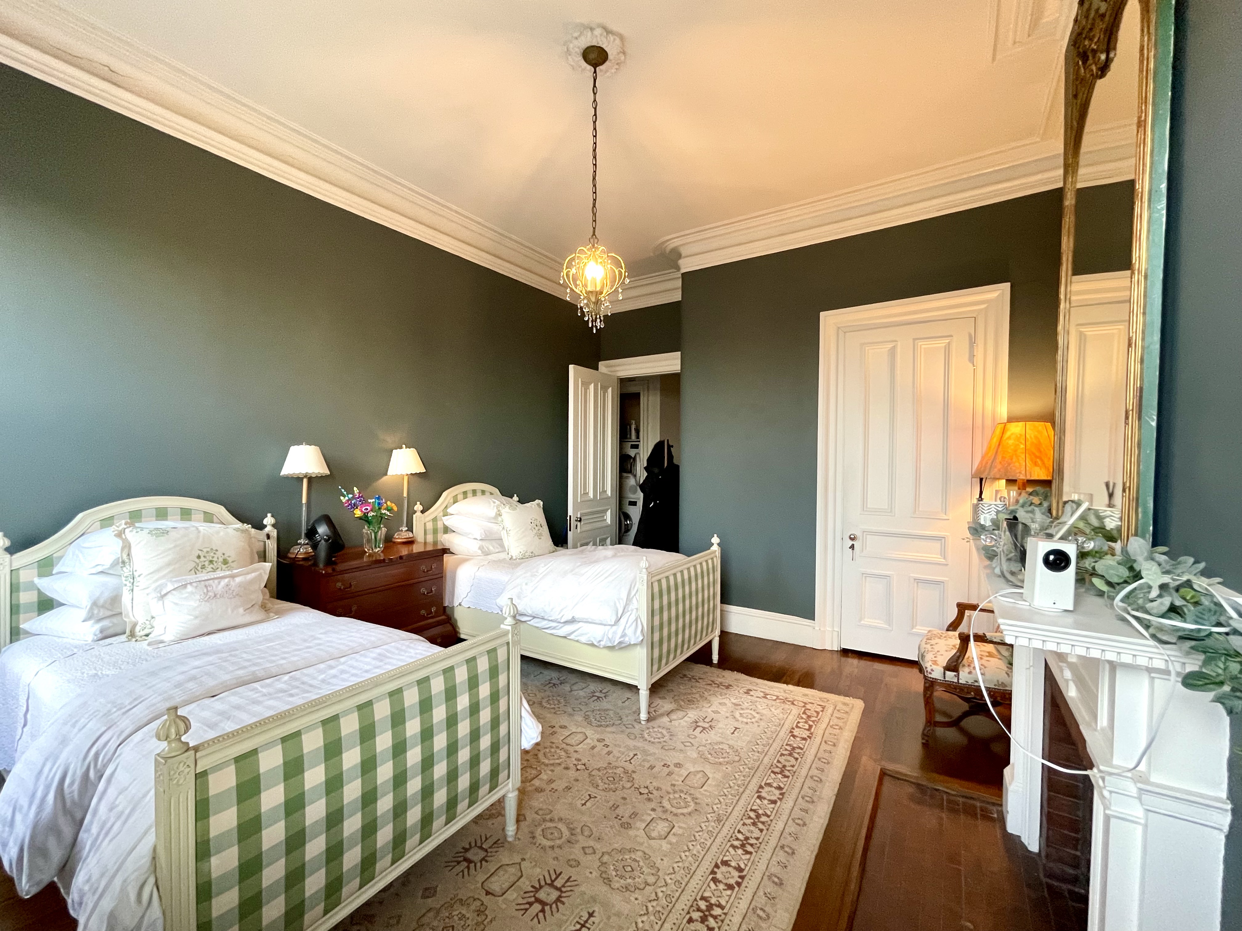 263 Commonwealth Ave, Back Bay