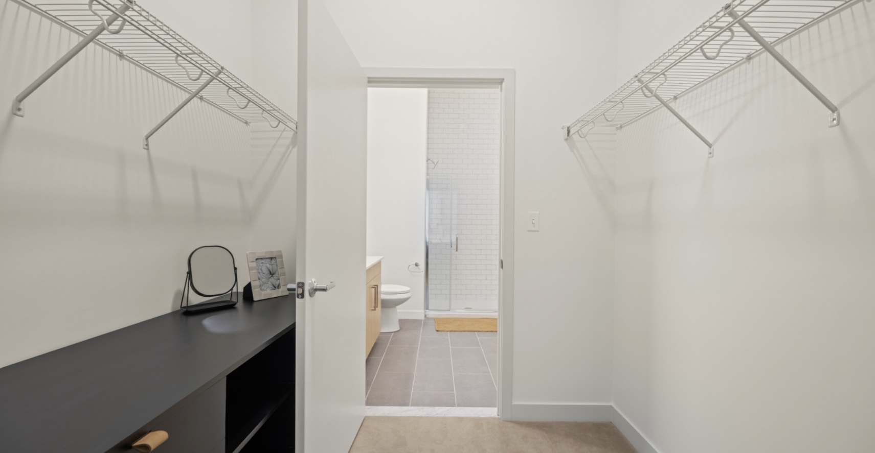 2 Los Angeles St, Nonantum