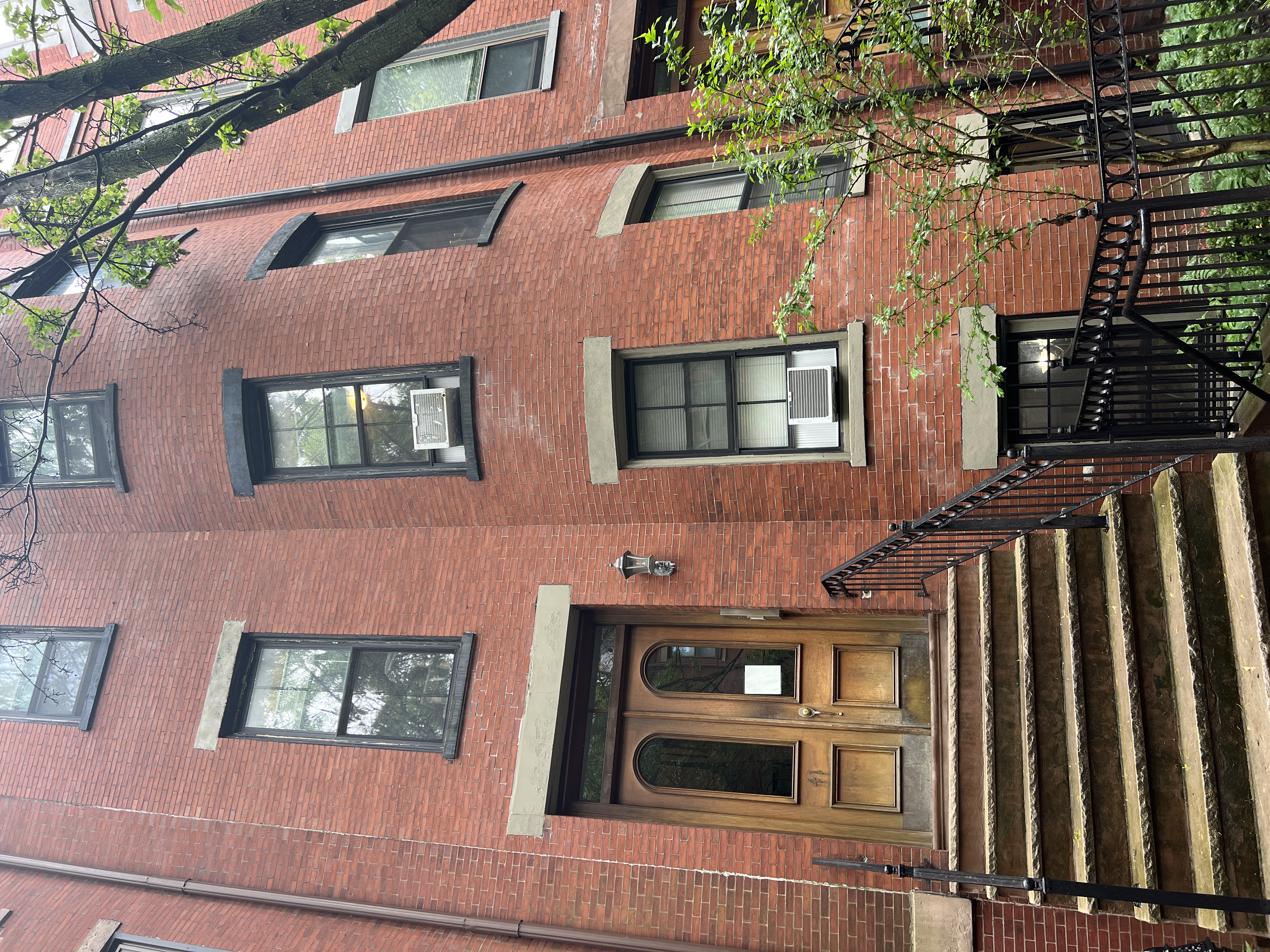 41 E Springfield, South End