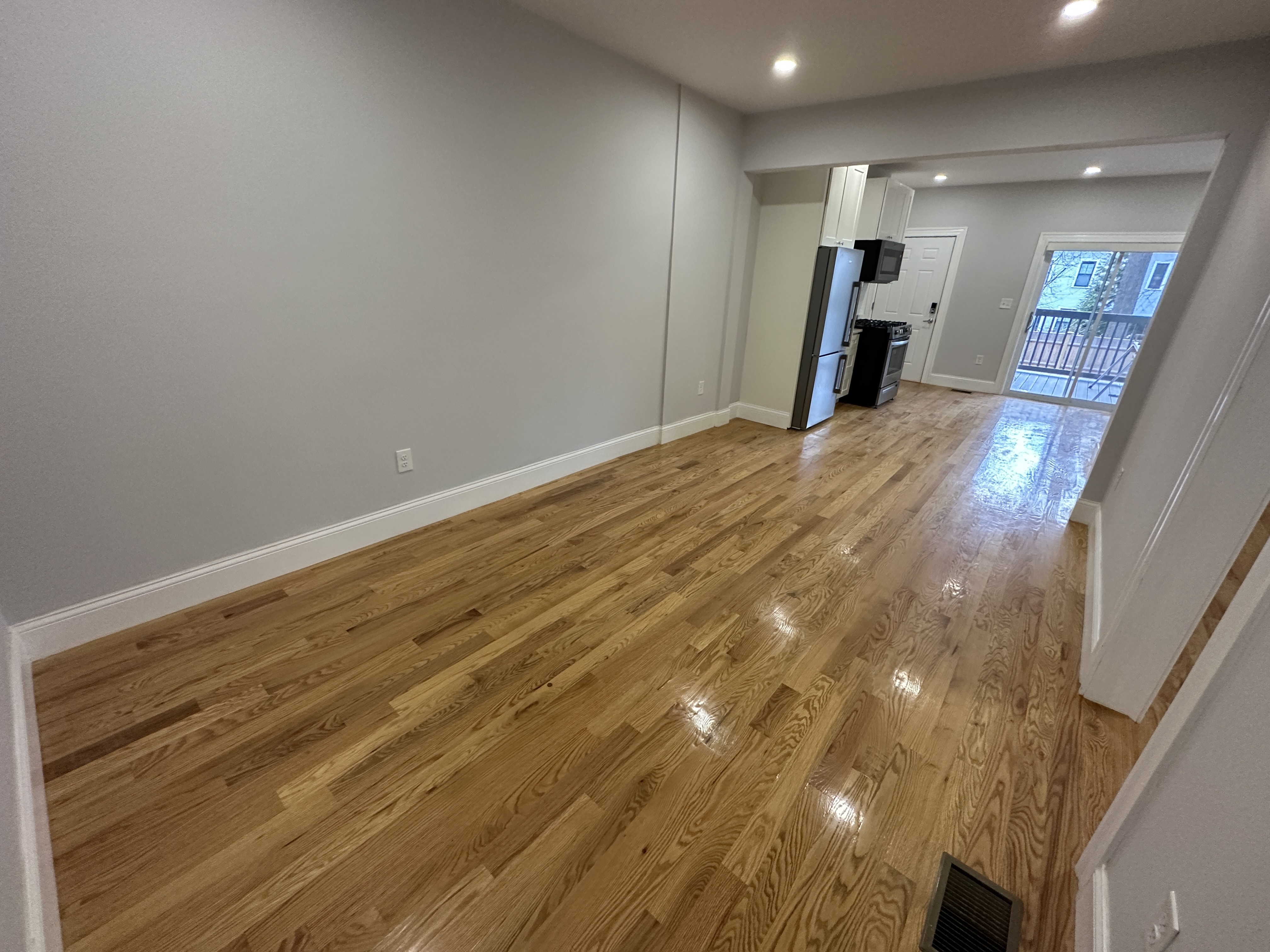 374 Oxford St, Porter Square