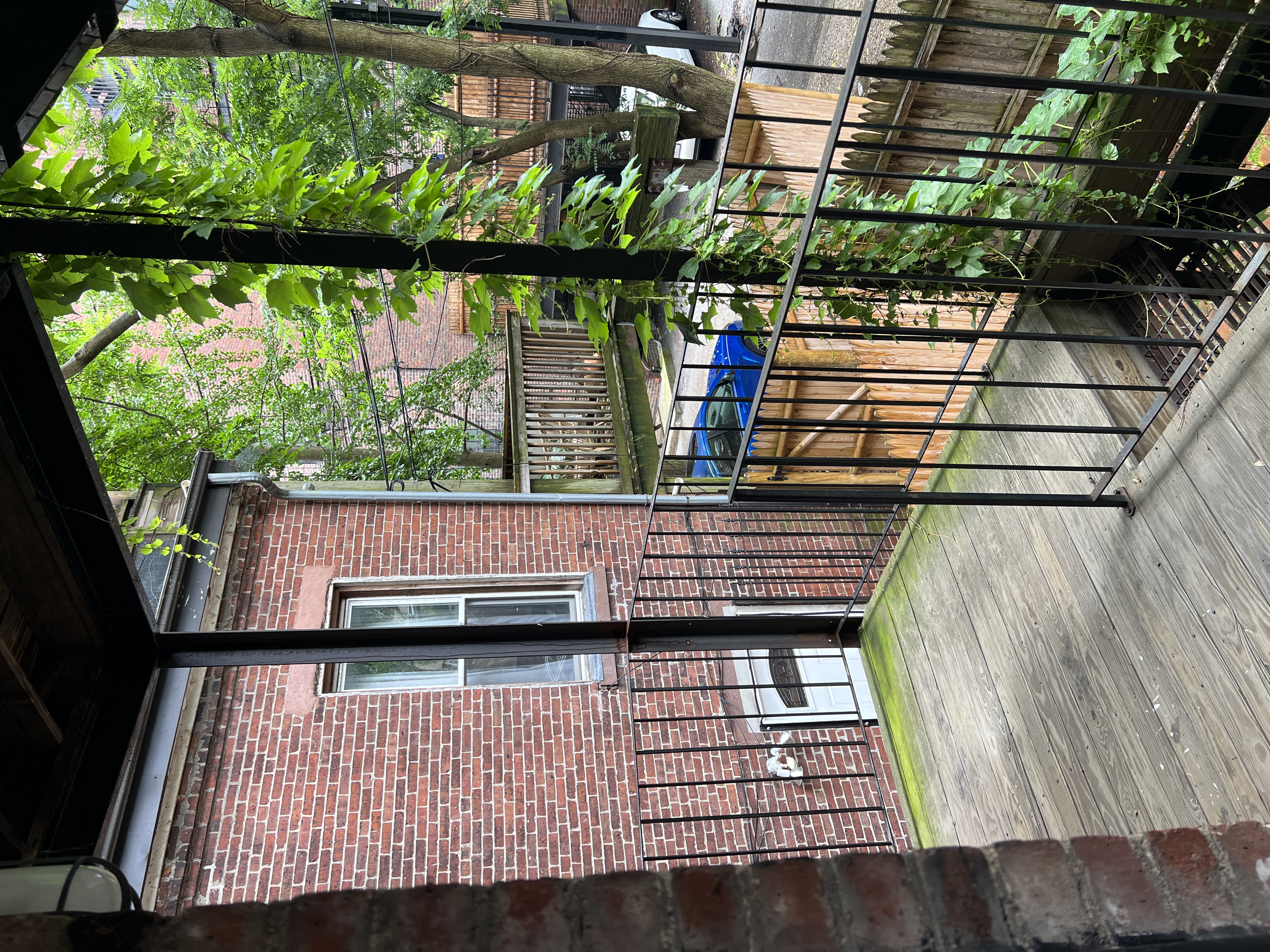 41 E Springfield, South End