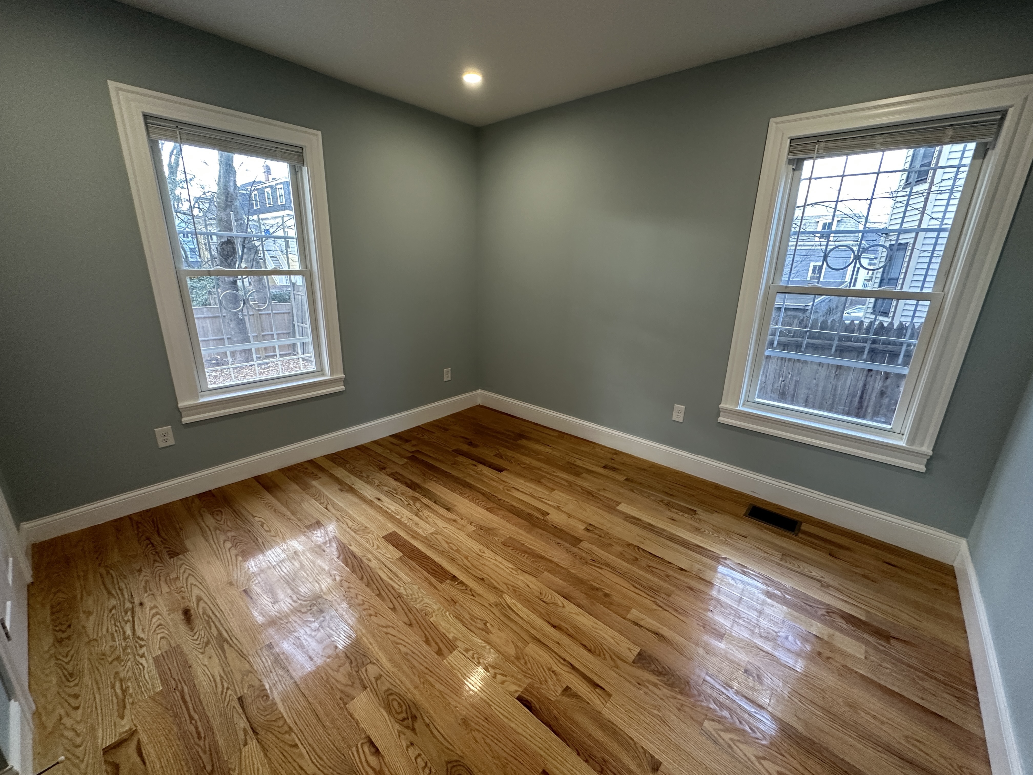 374 Oxford St, Porter Square