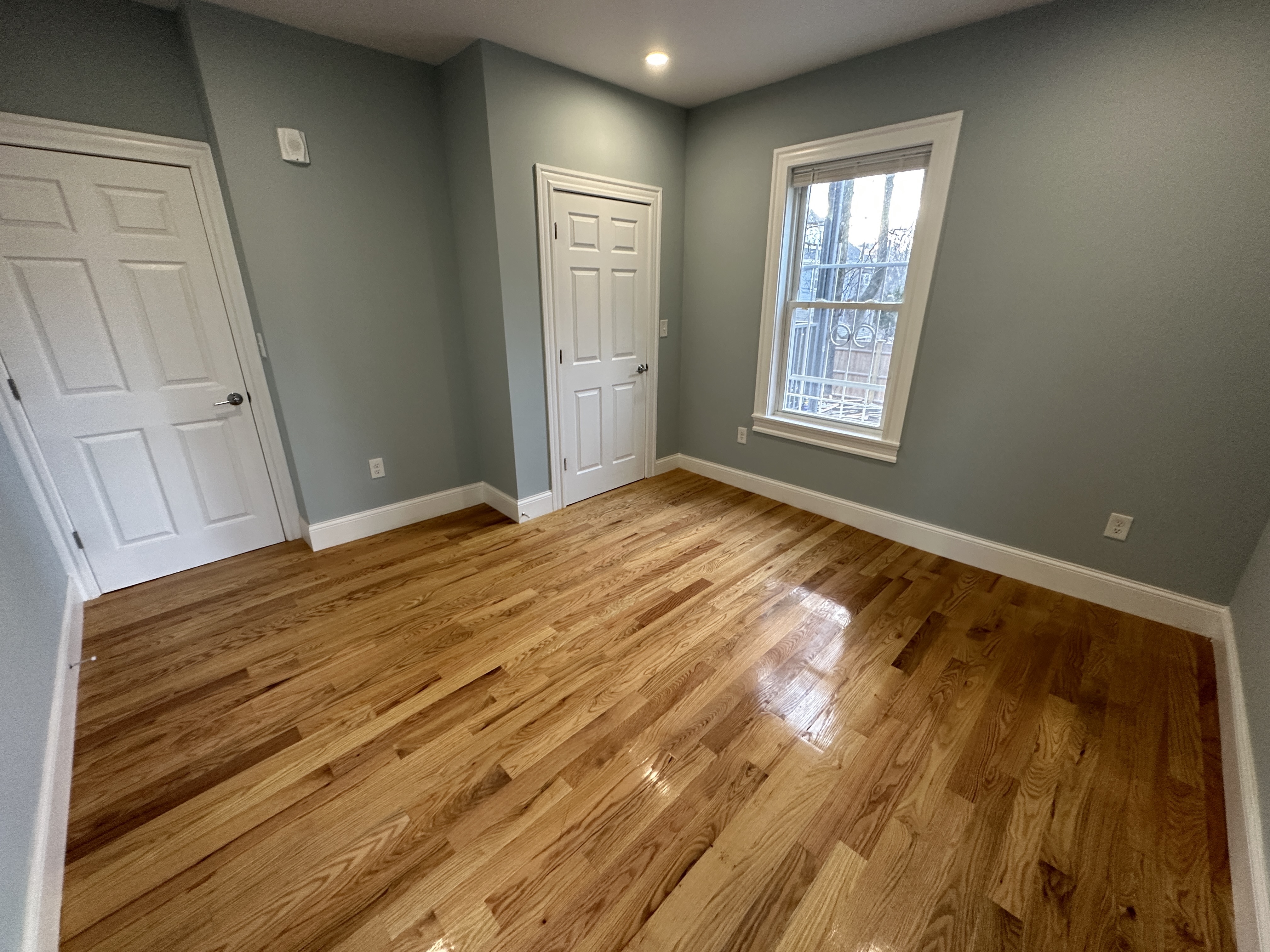 374 Oxford St, Porter Square