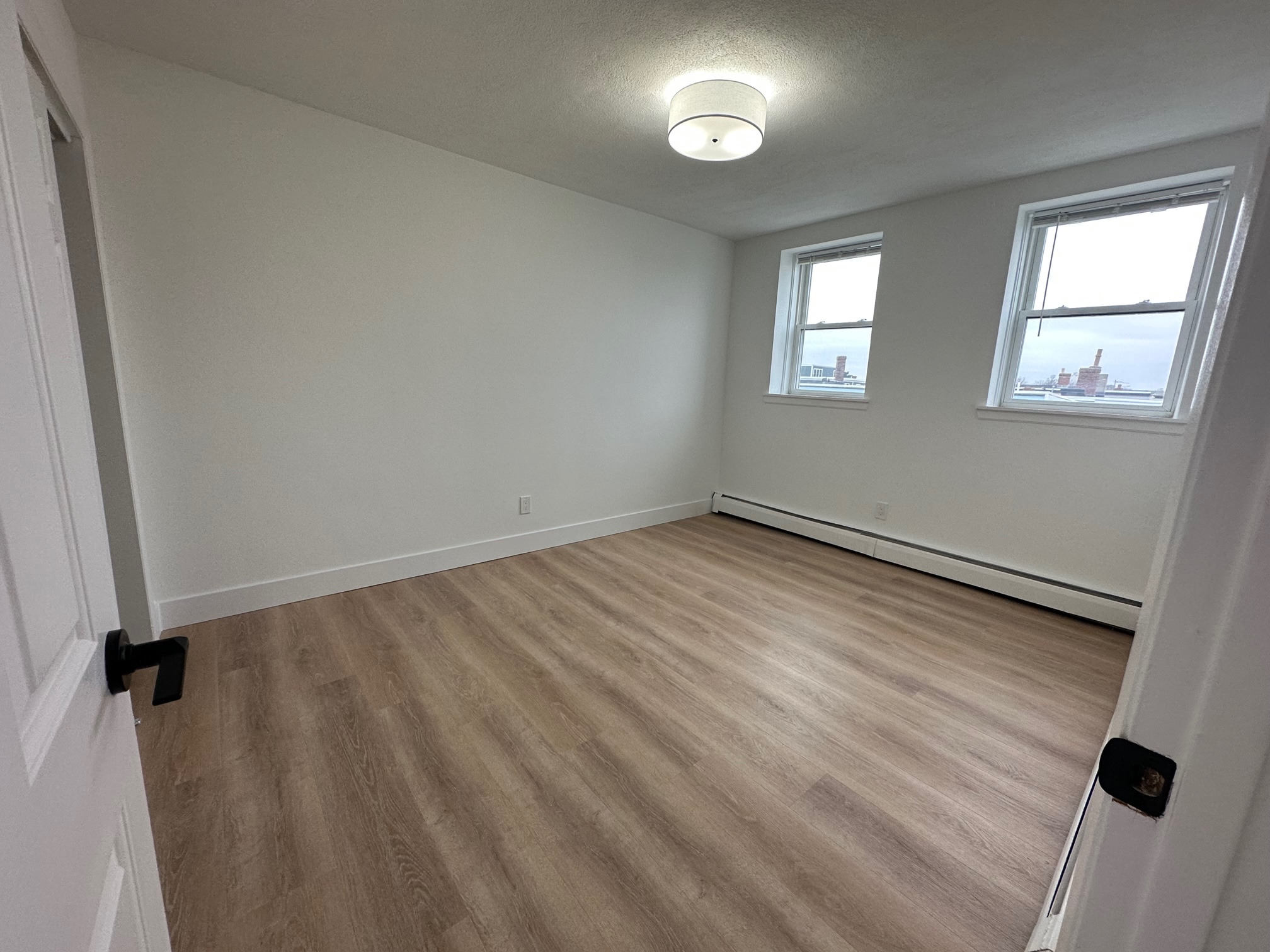 740 E 7th St, South Boston