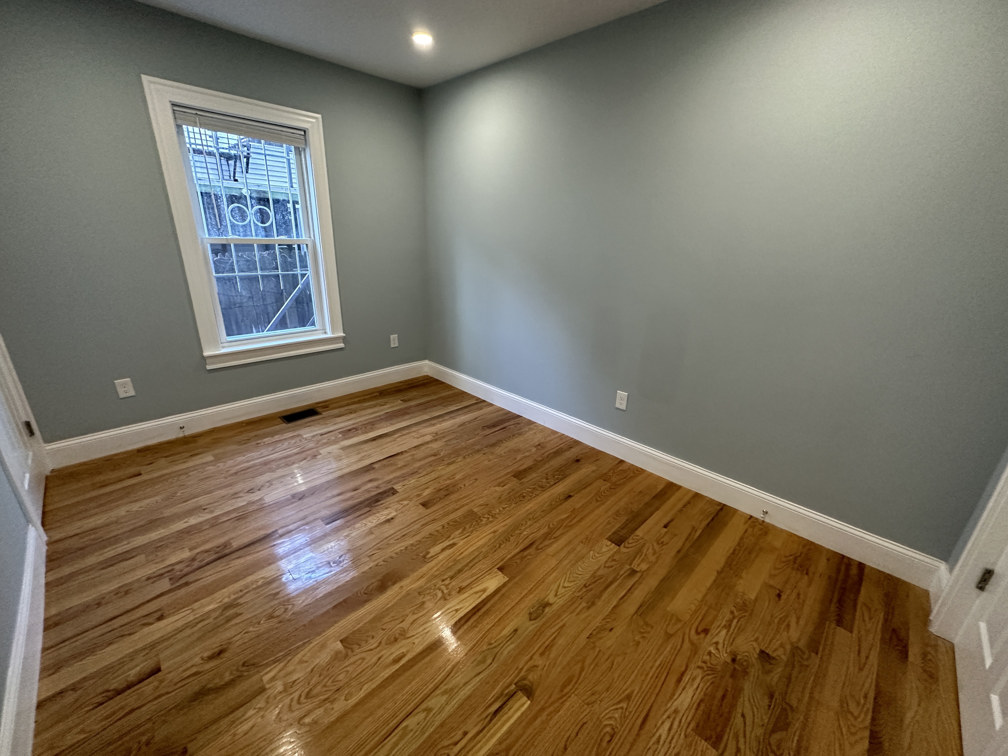 374 Oxford St, Porter Square