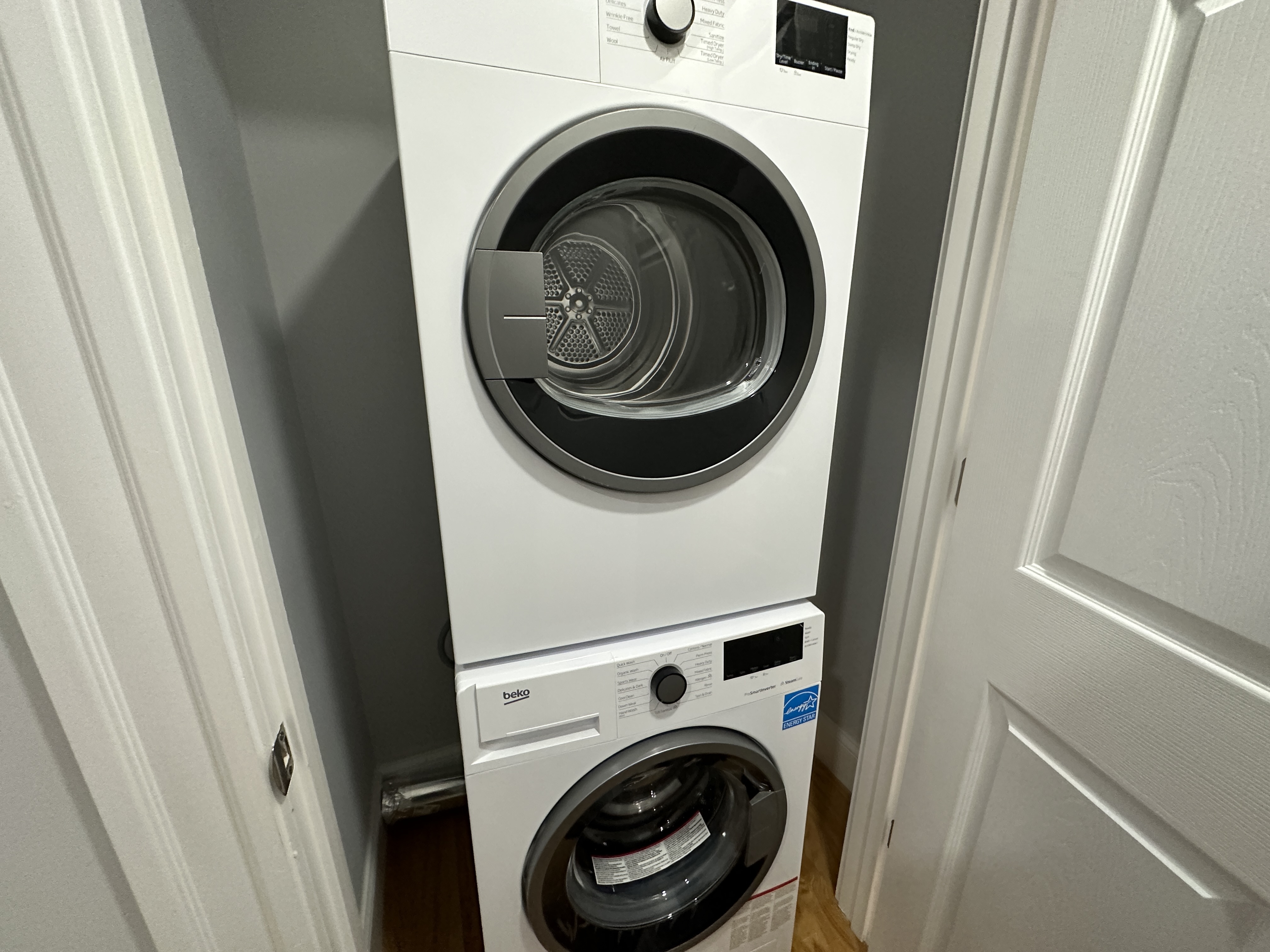 374 Oxford St, Porter Square