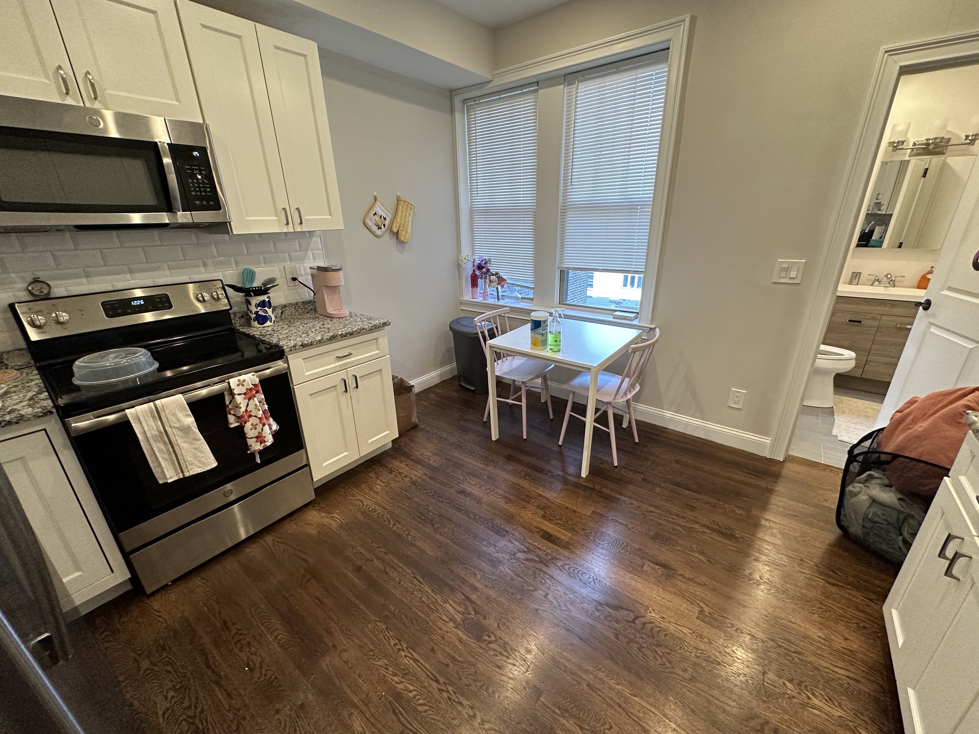 2017 Commonwealth Ave, Brighton