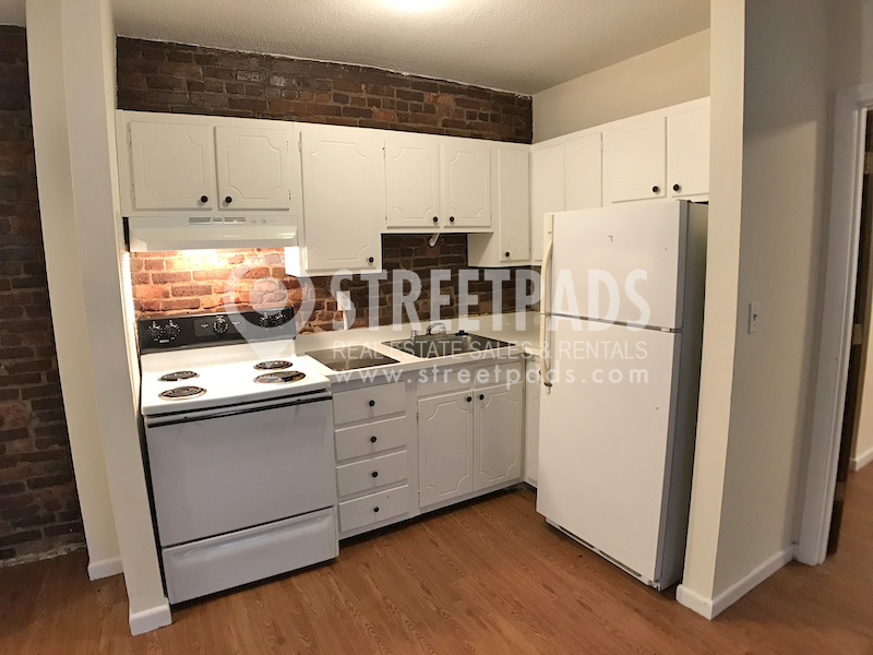 74 South Huntington Ave, Jamaica Plain