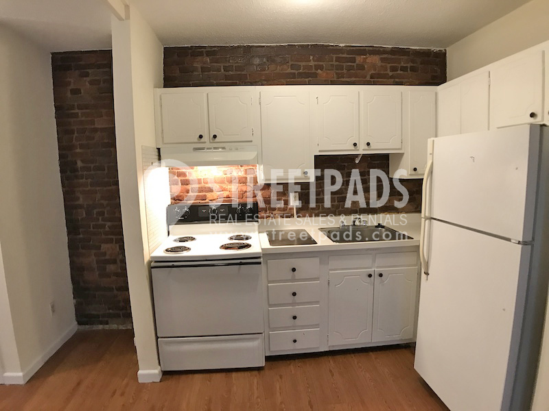 74 South Huntington Ave, Jamaica Plain