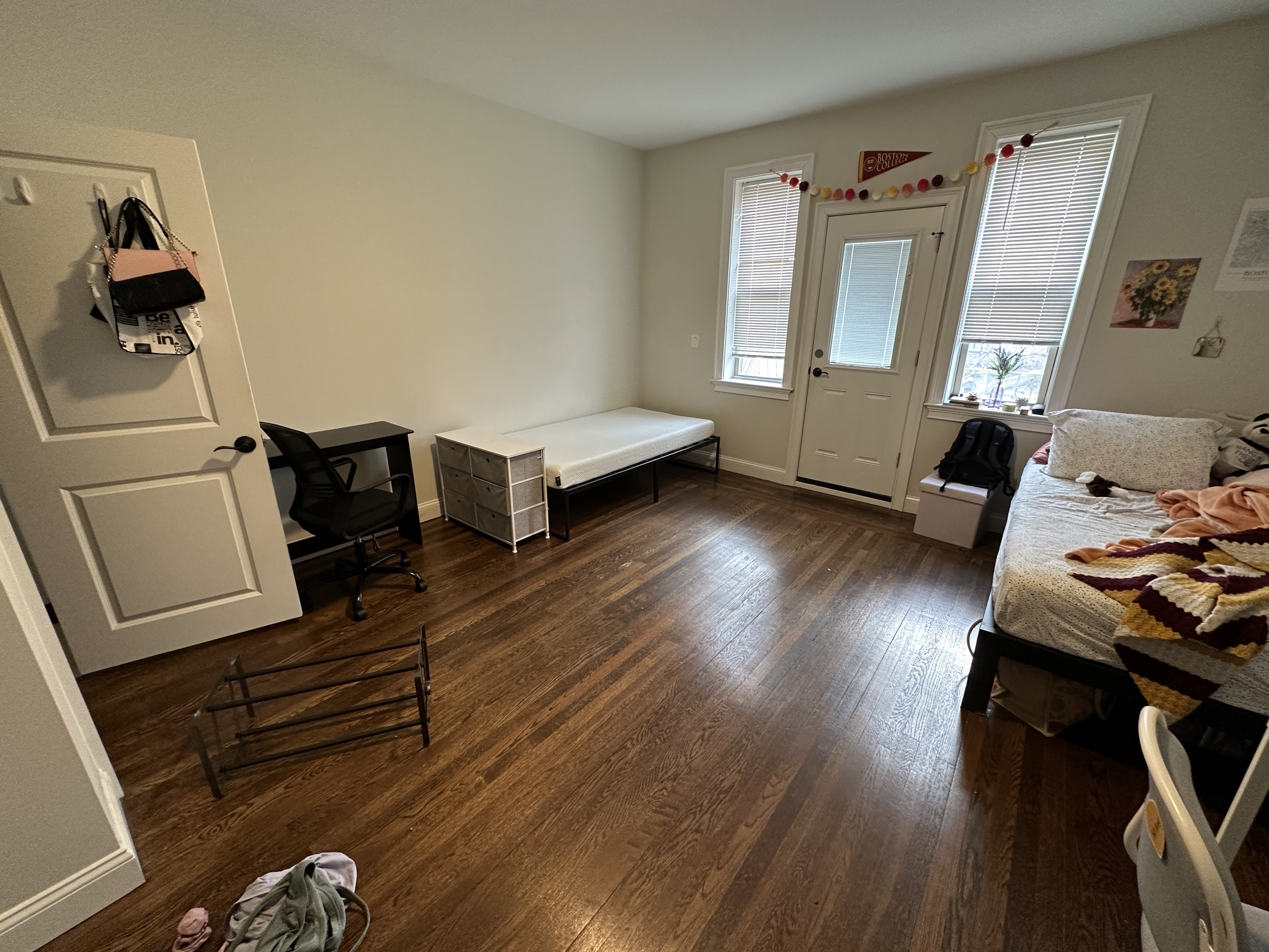 2017 Commonwealth Ave, Brighton