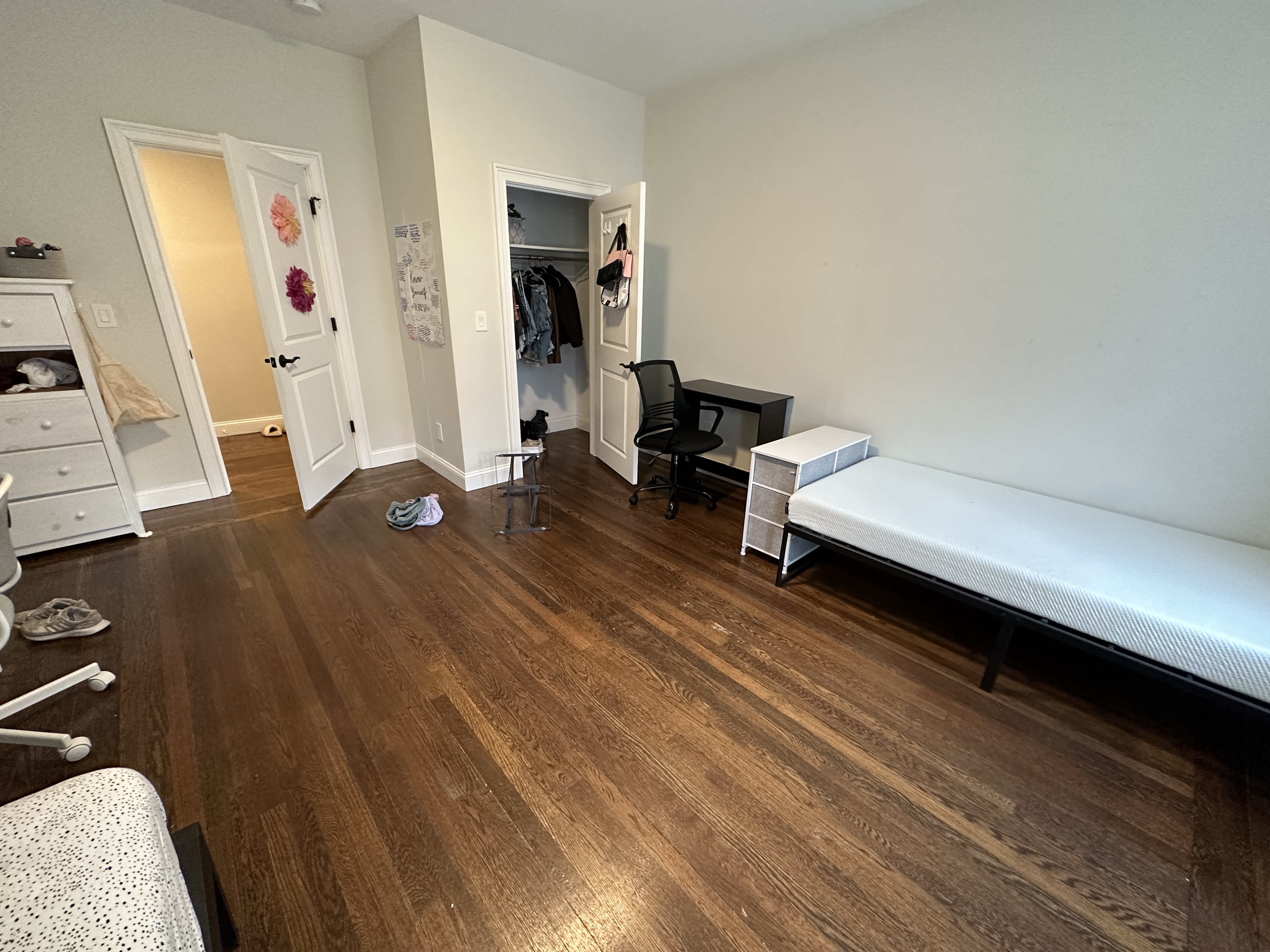 2017 Commonwealth Ave, Brighton