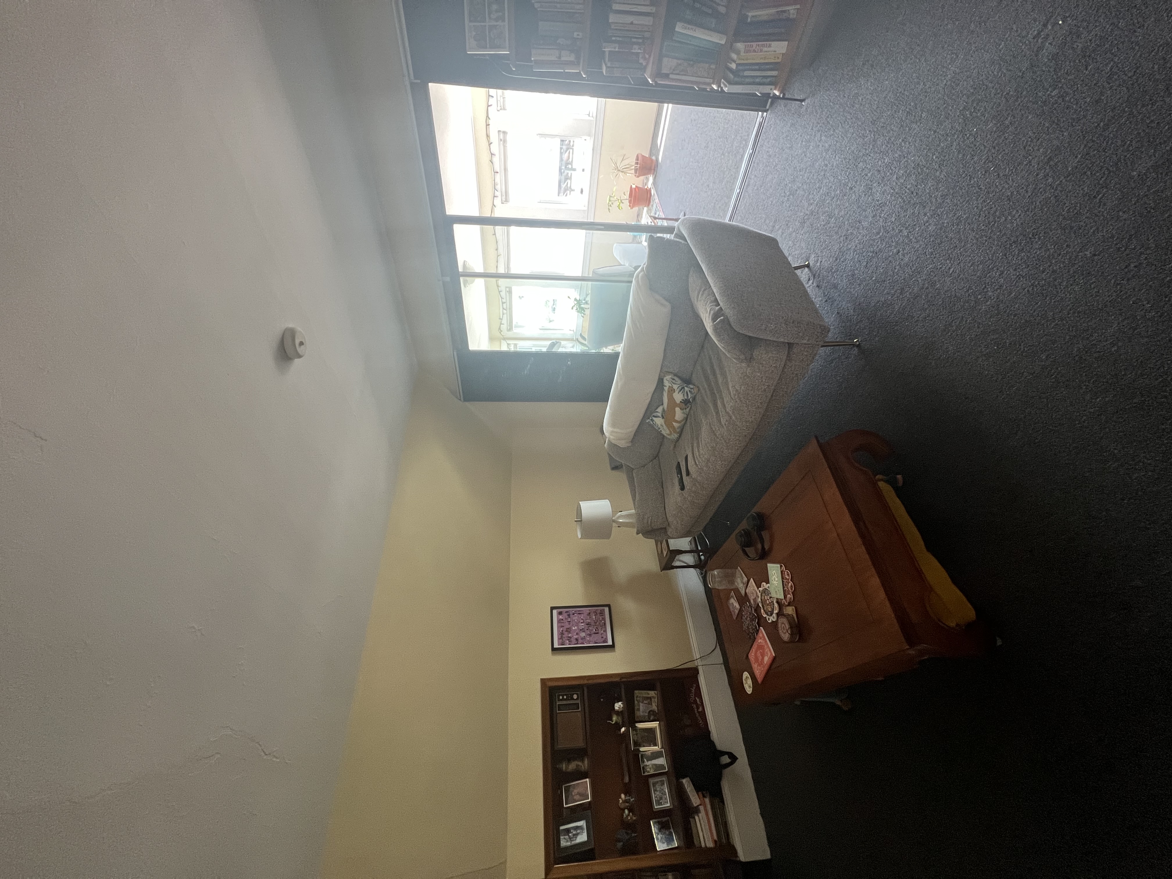 547 Broadway, Magoun Square